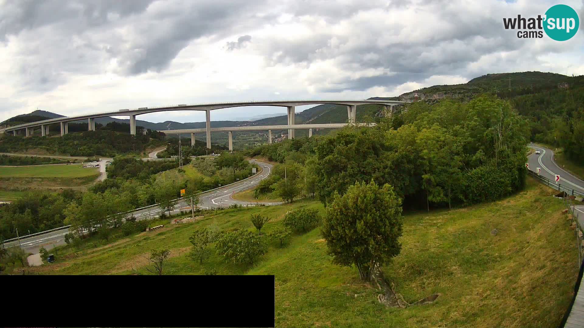 Webcam Črni Kal Viaduct – view from Viki Burger