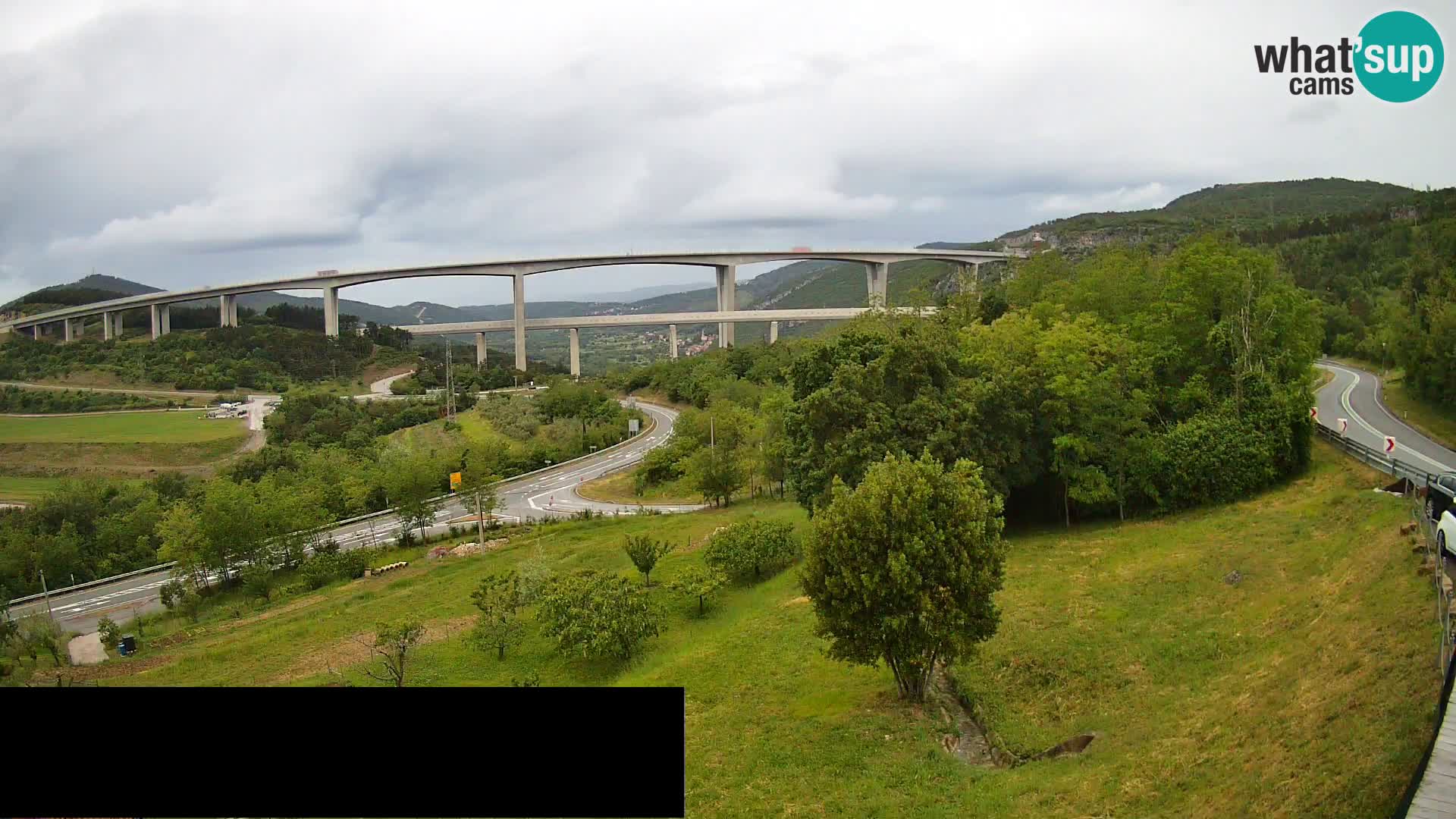 Web kamera Črni Kal Viadukt – pogled sa Viki Burgerja