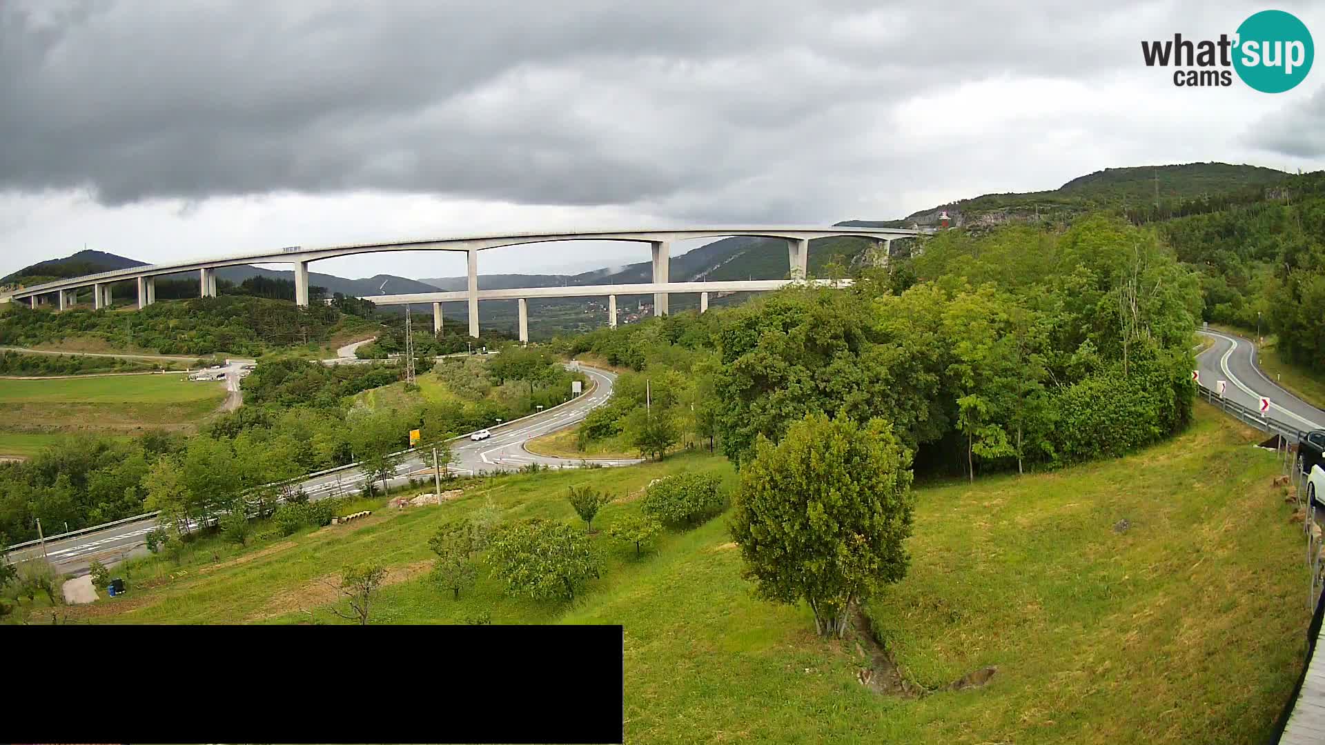 Kamera v živo Črni Kal Viadukt – pogled z Viki Burgerja