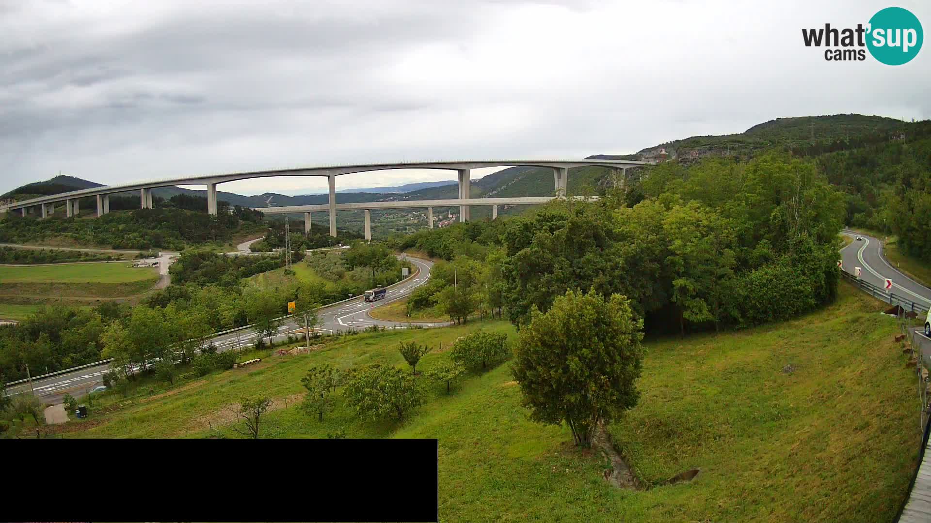 Live cam Črni Kal Viaduc – Viki Burger