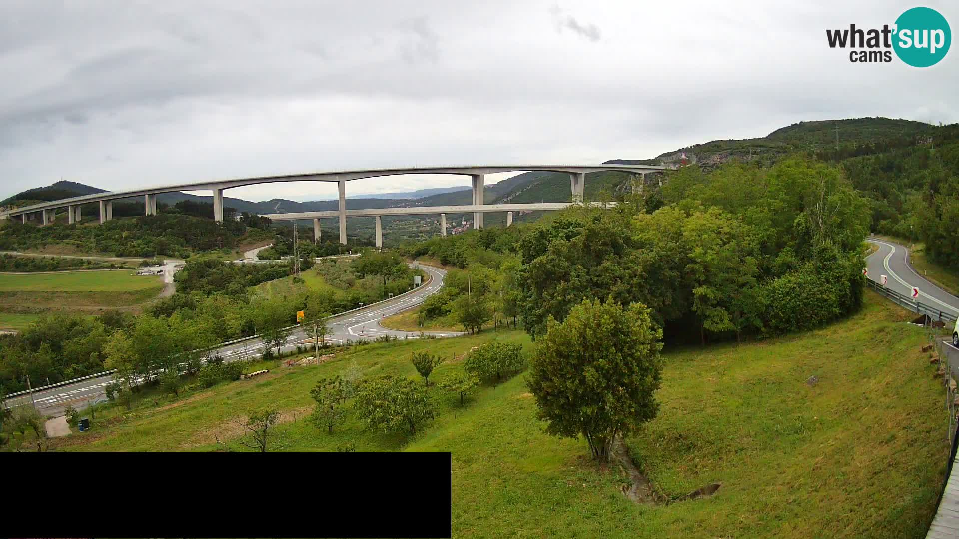Live cam Črni Kal Viaduc – Viki Burger