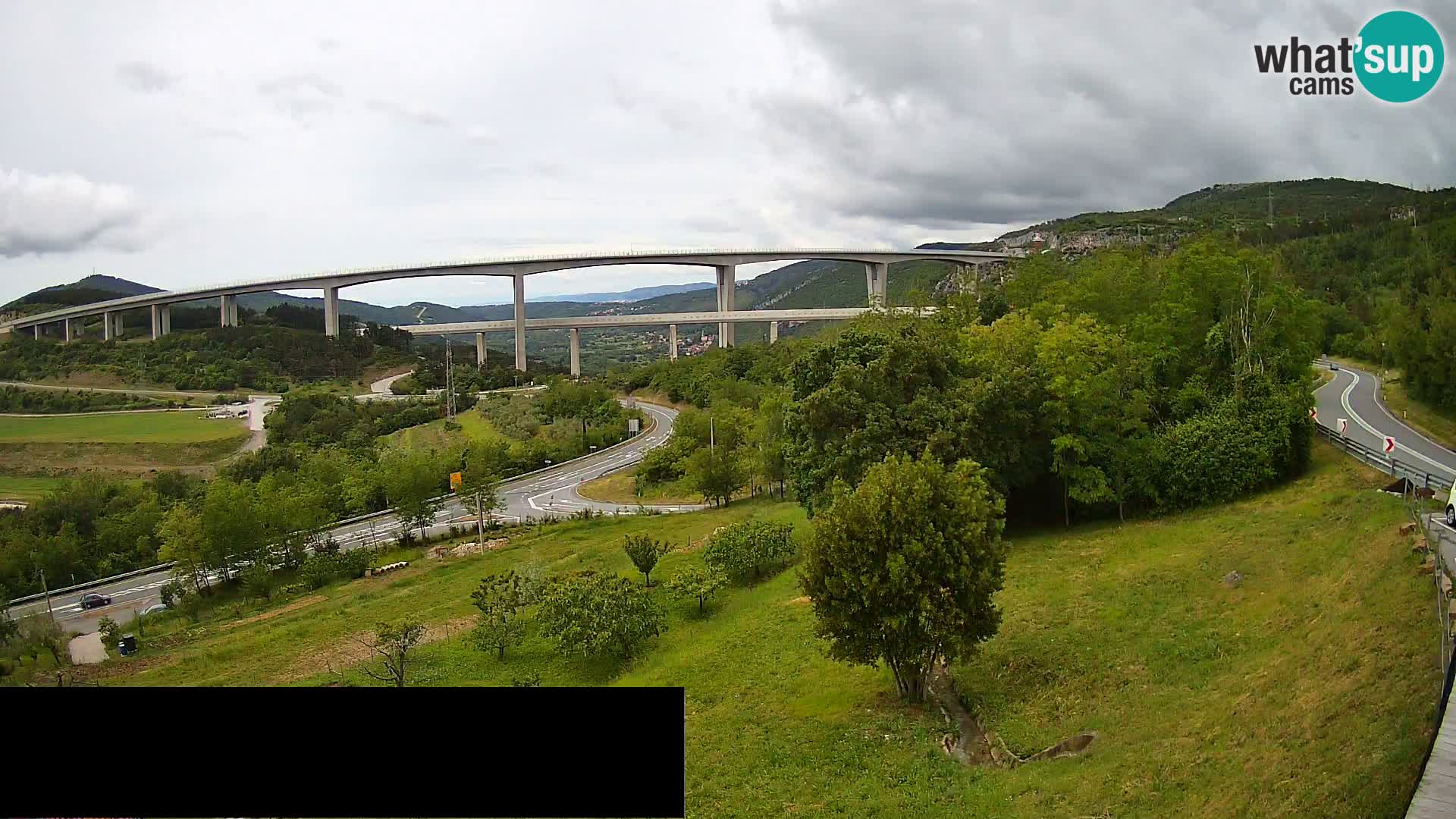 Live cam Črni Kal Viaduc – Viki Burger