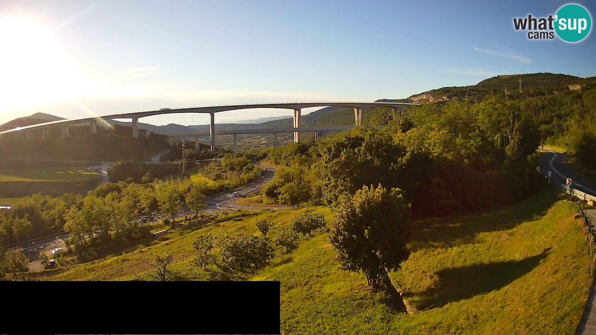 Camera en vivo Črni Kal Viaducto – Viki Burger
