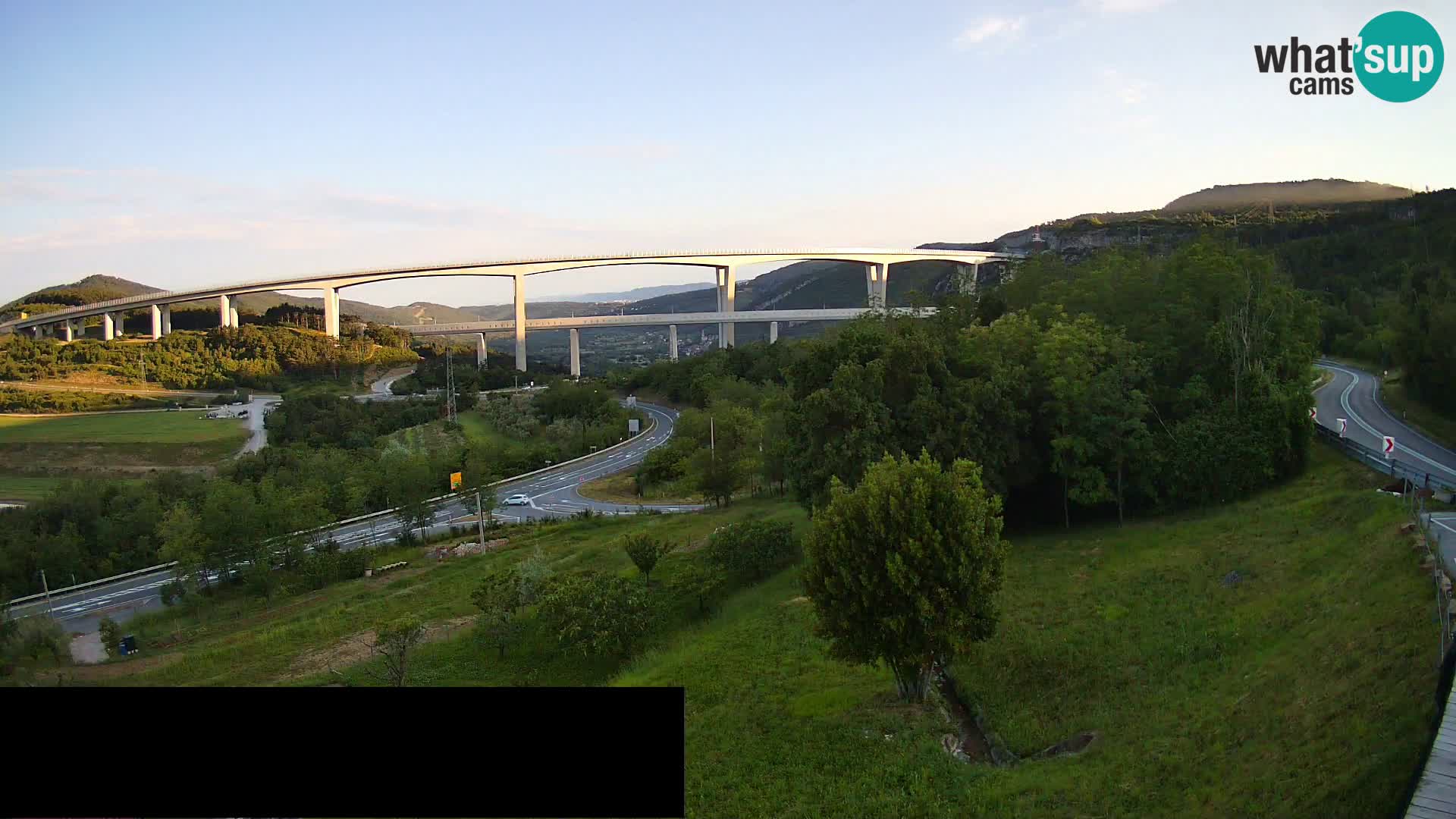 Web kamera Črni Kal Viadukt – pogled sa Viki Burgerja