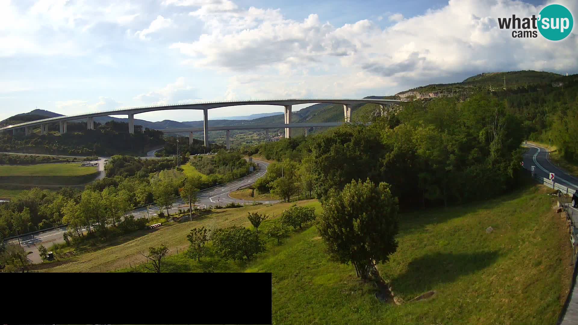 Live cam Črni Kal Viaduc – Viki Burger
