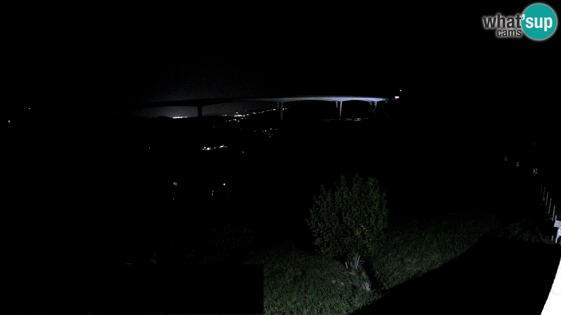 Webcam Črni Kal Viaduct – view from Viki Burger