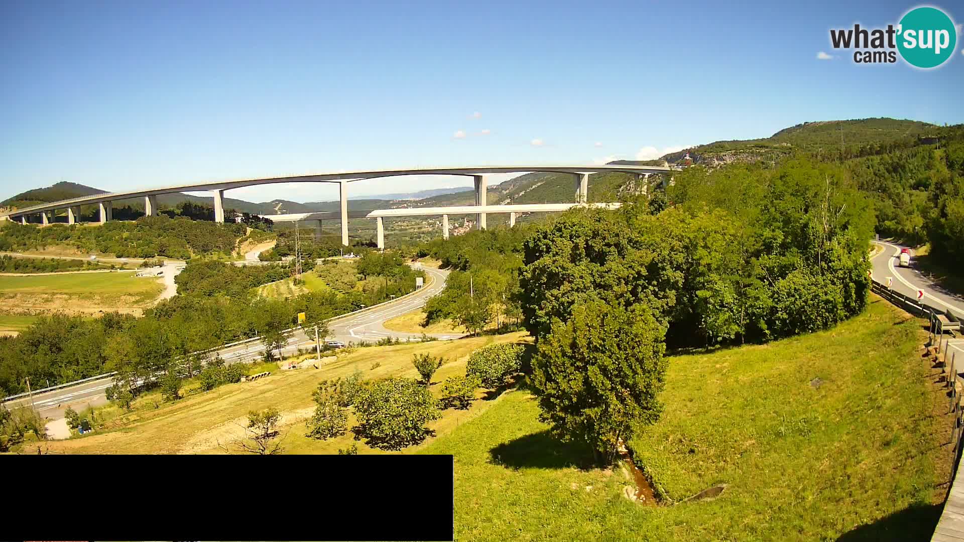 Live cam Črni Kal Viaduc – Viki Burger