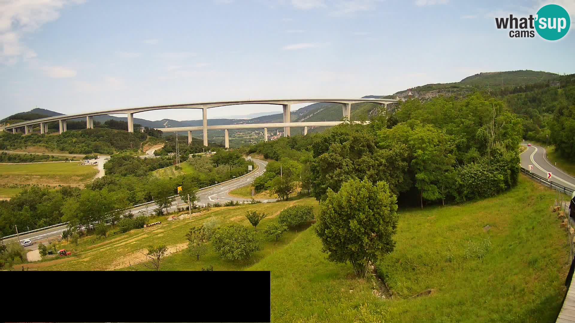 Webcam Črni Kal Viaduct – view from Viki Burger