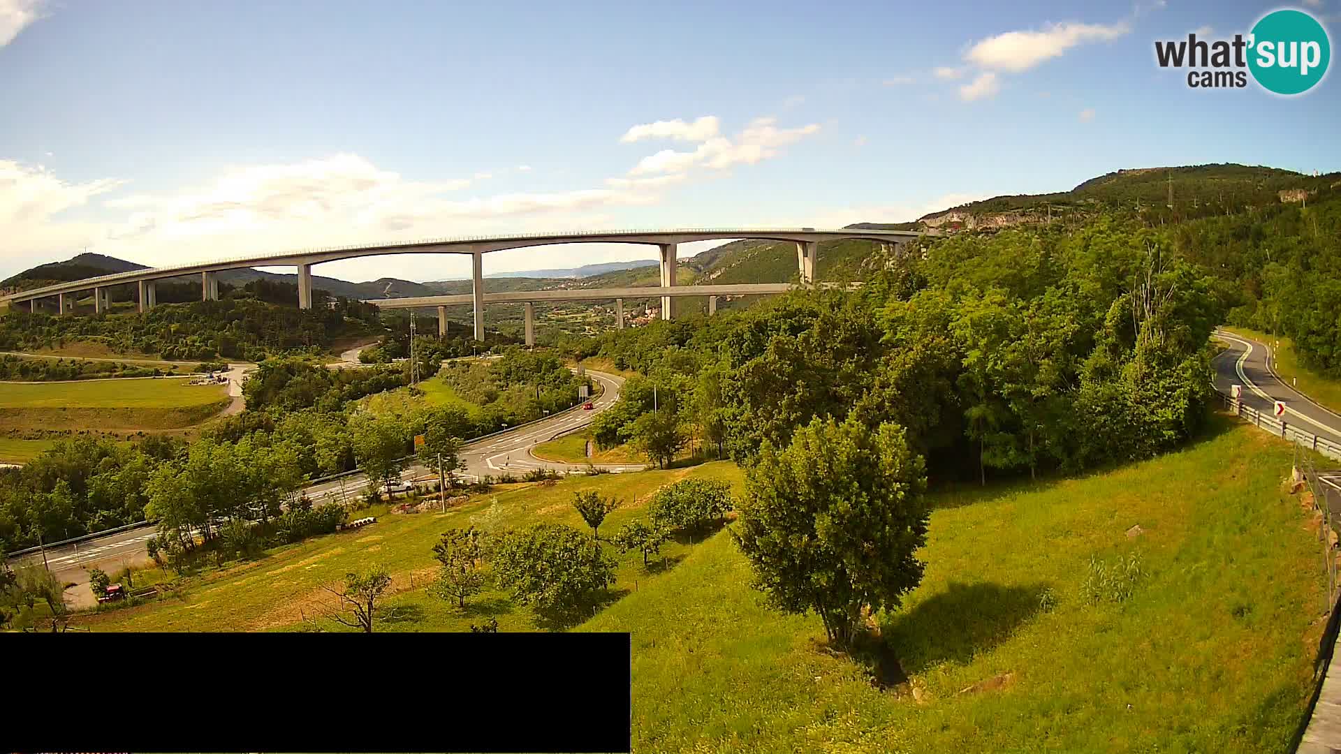 Webcam Črni Kal Viaduct – view from Viki Burger