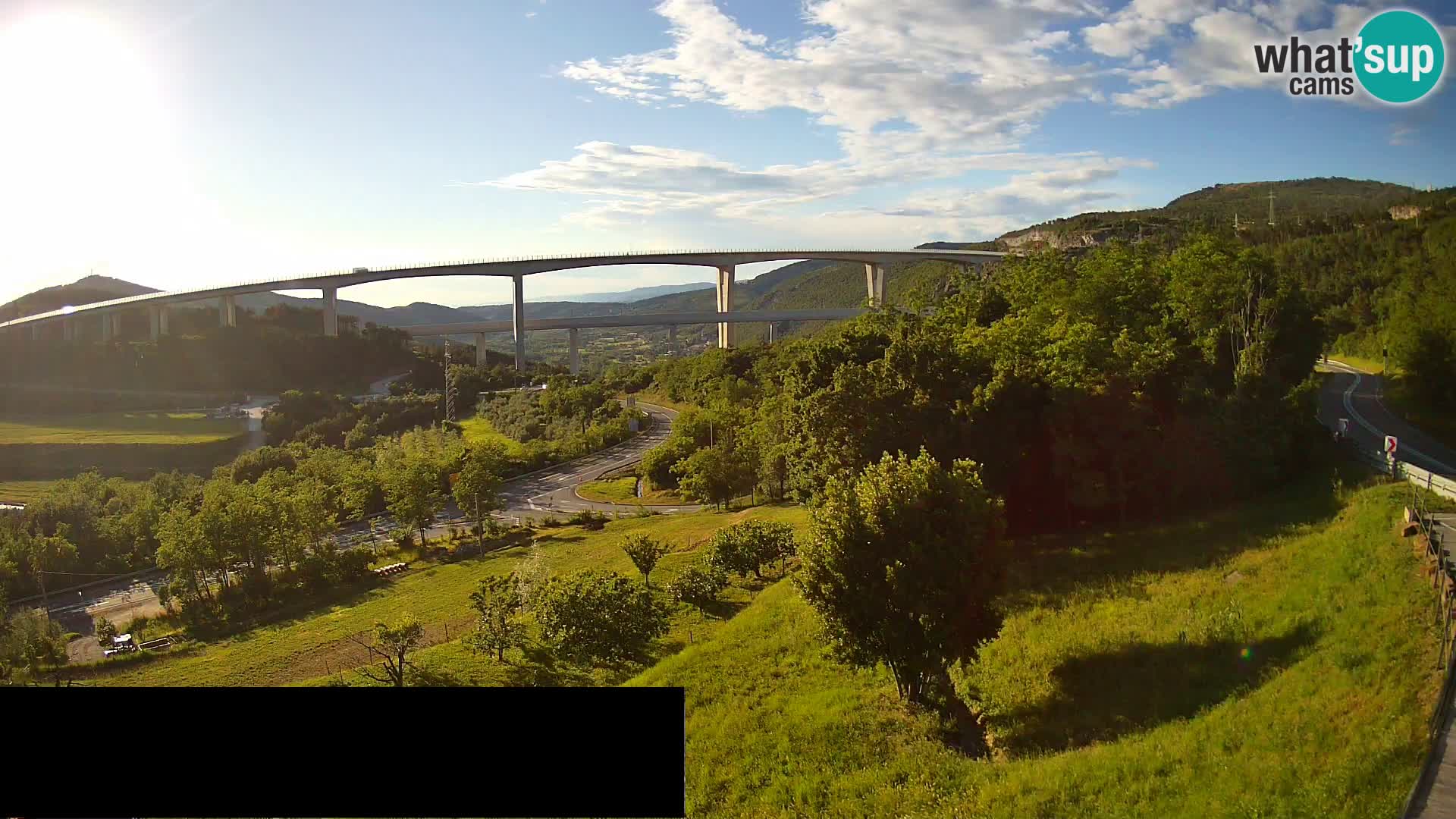 Webcam Črni Kal Viaduct – view from Viki Burger