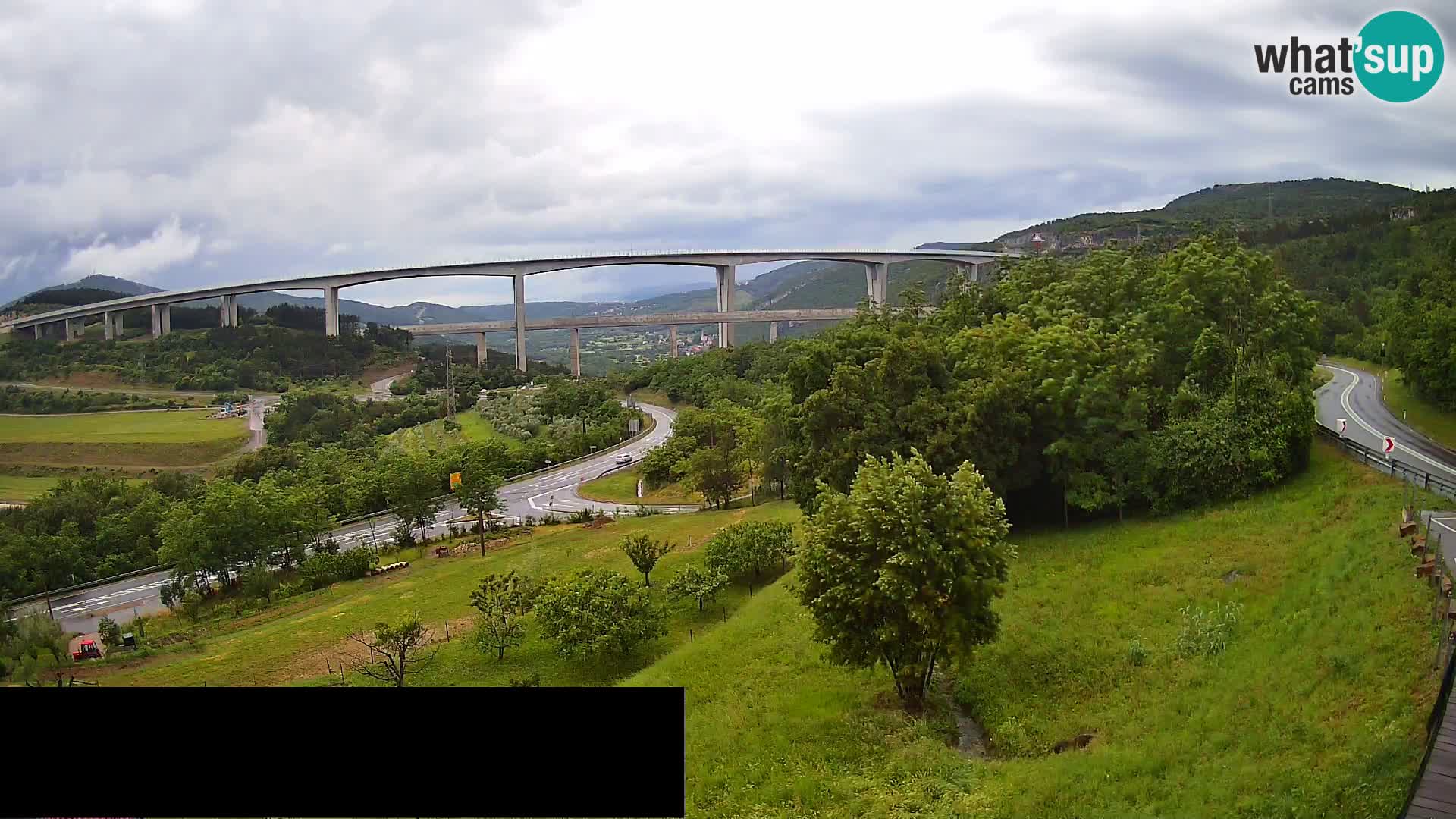 Webcam Črni Kal Viadukt – Viki Burger