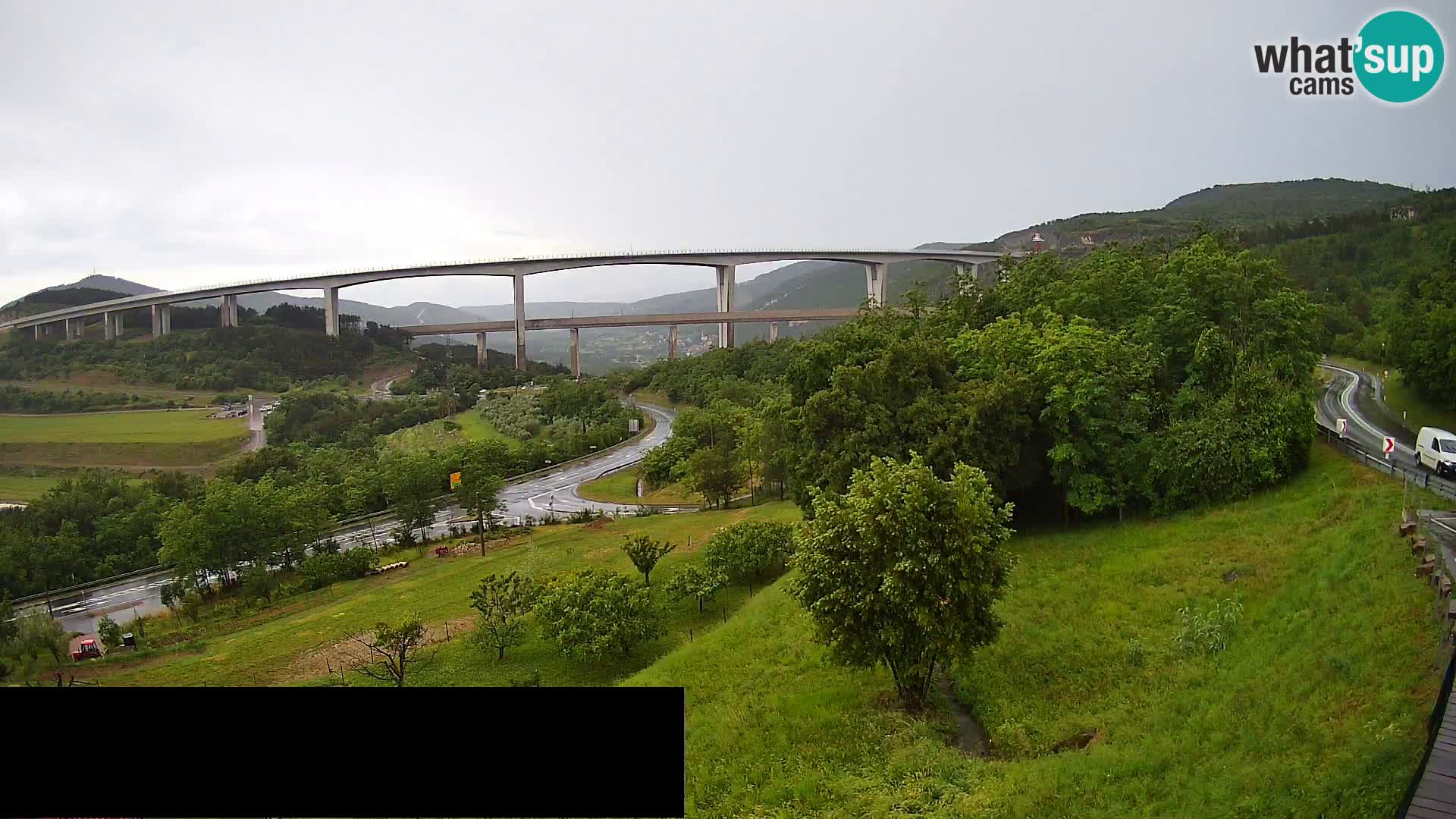 Live cam Črni Kal Viaduc – Viki Burger