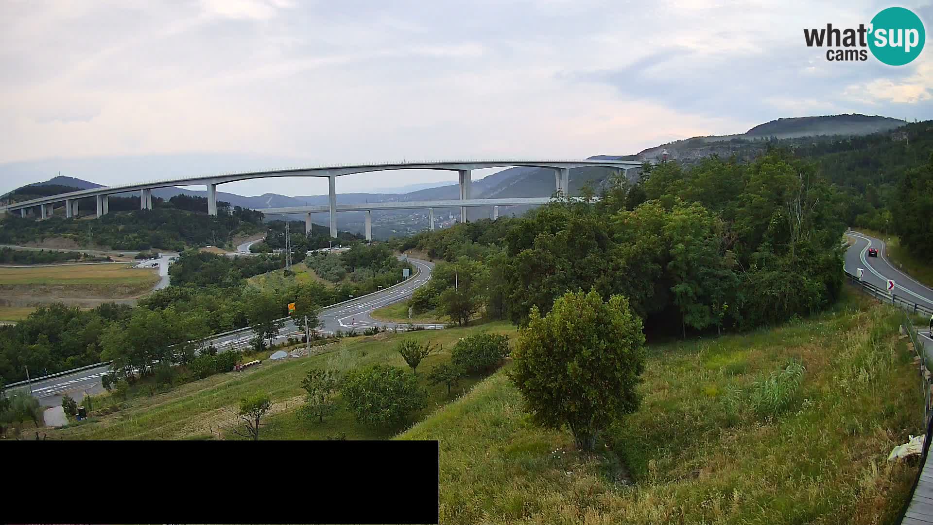 Camera en vivo Črni Kal Viaducto – Viki Burger