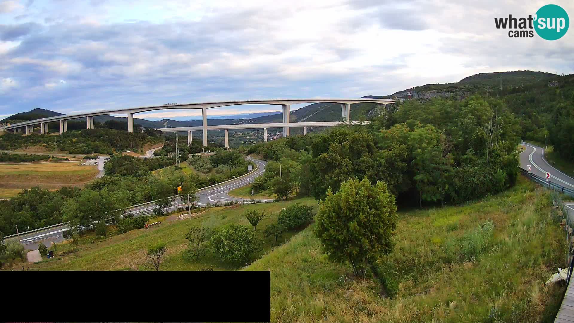 Camera en vivo Črni Kal Viaducto – Viki Burger