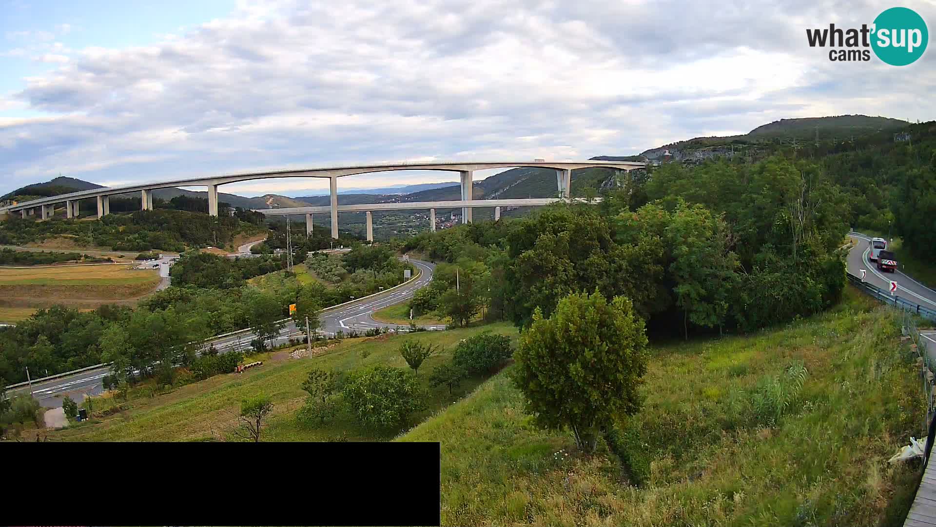 Webcam Črni Kal Viadukt – Viki Burger