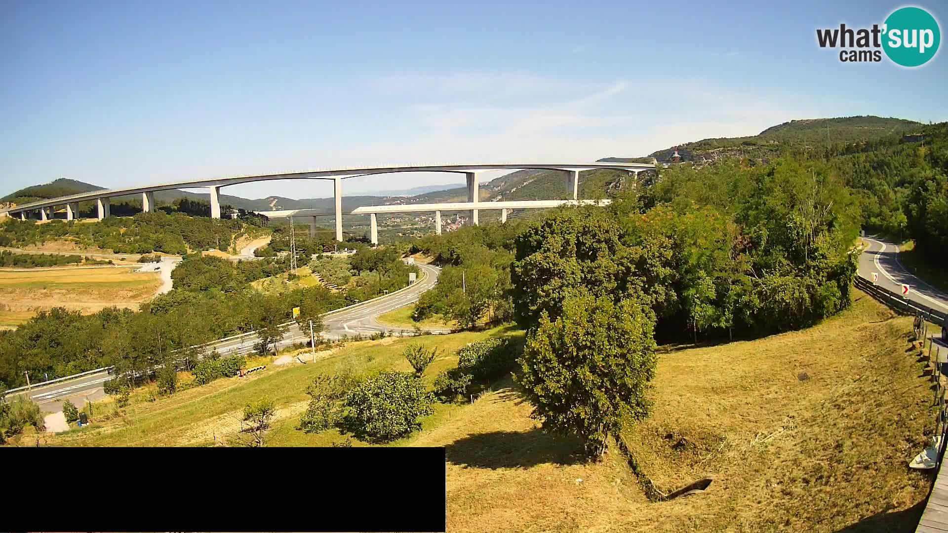 Live cam Črni Kal Viaduc – Viki Burger