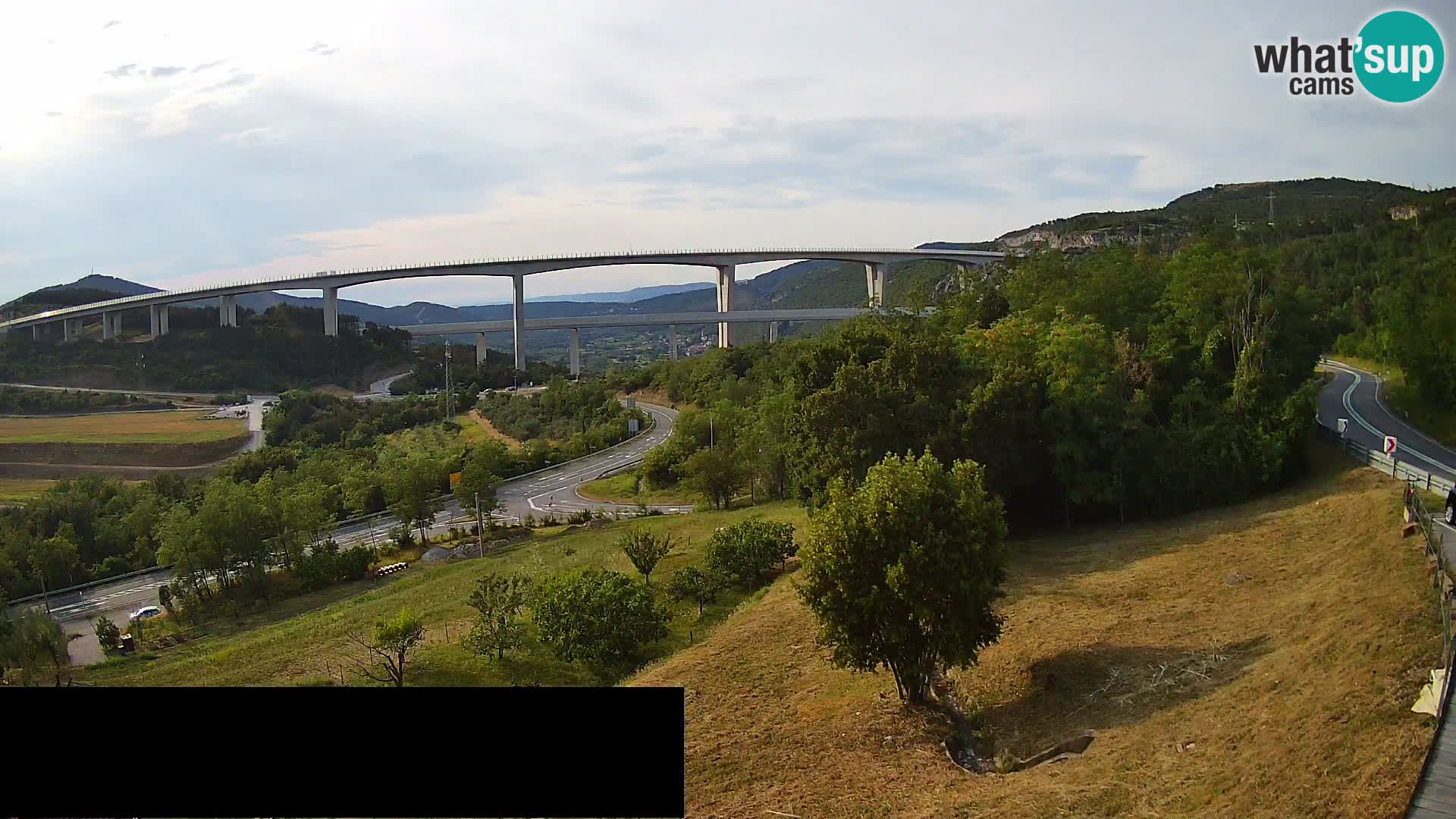 Web kamera Črni Kal Viadukt – pogled sa Viki Burgerja