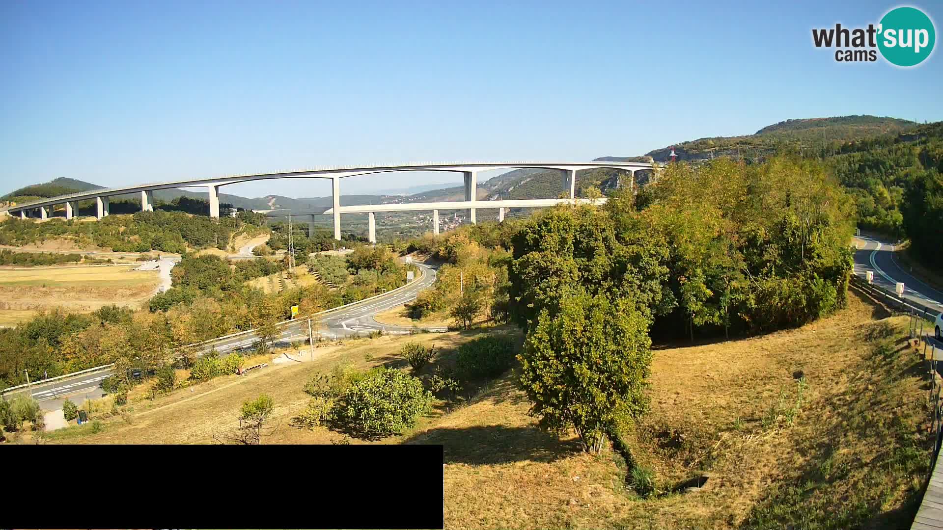 Live cam Črni Kal Viaduc – Viki Burger