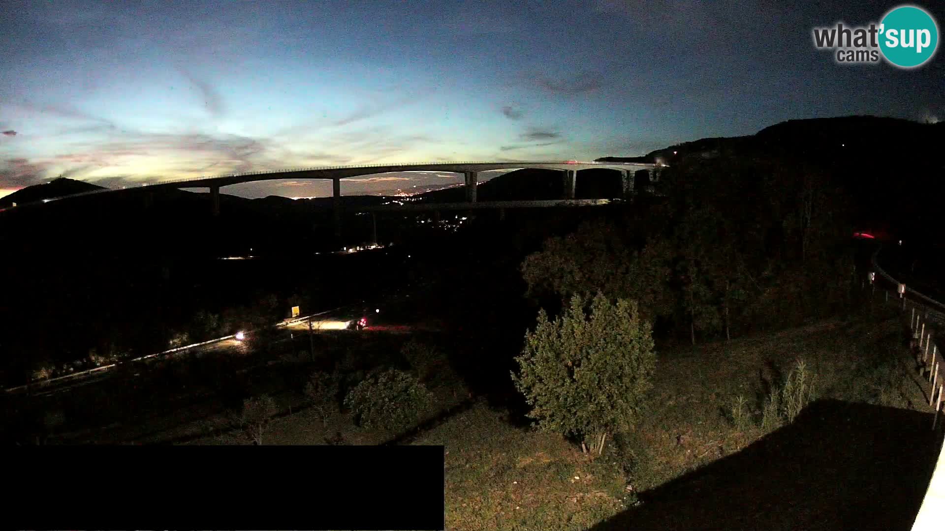 Camera en vivo Črni Kal Viaducto – Viki Burger