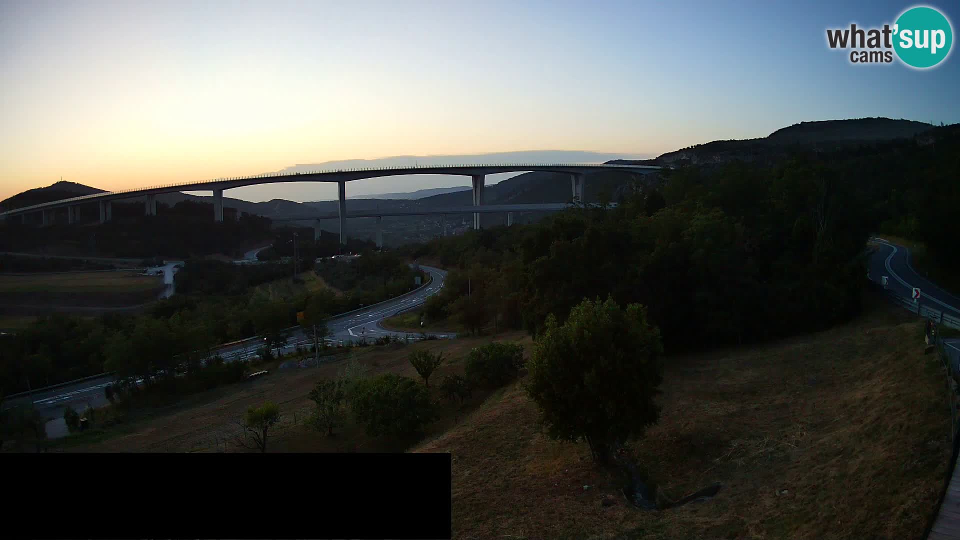 Webcam Črni Kal Viadukt – Viki Burger