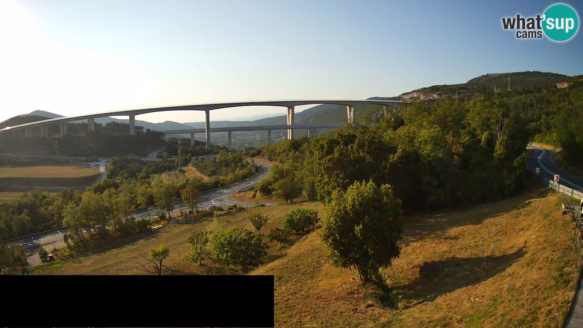 Camera en vivo Črni Kal Viaducto – Viki Burger