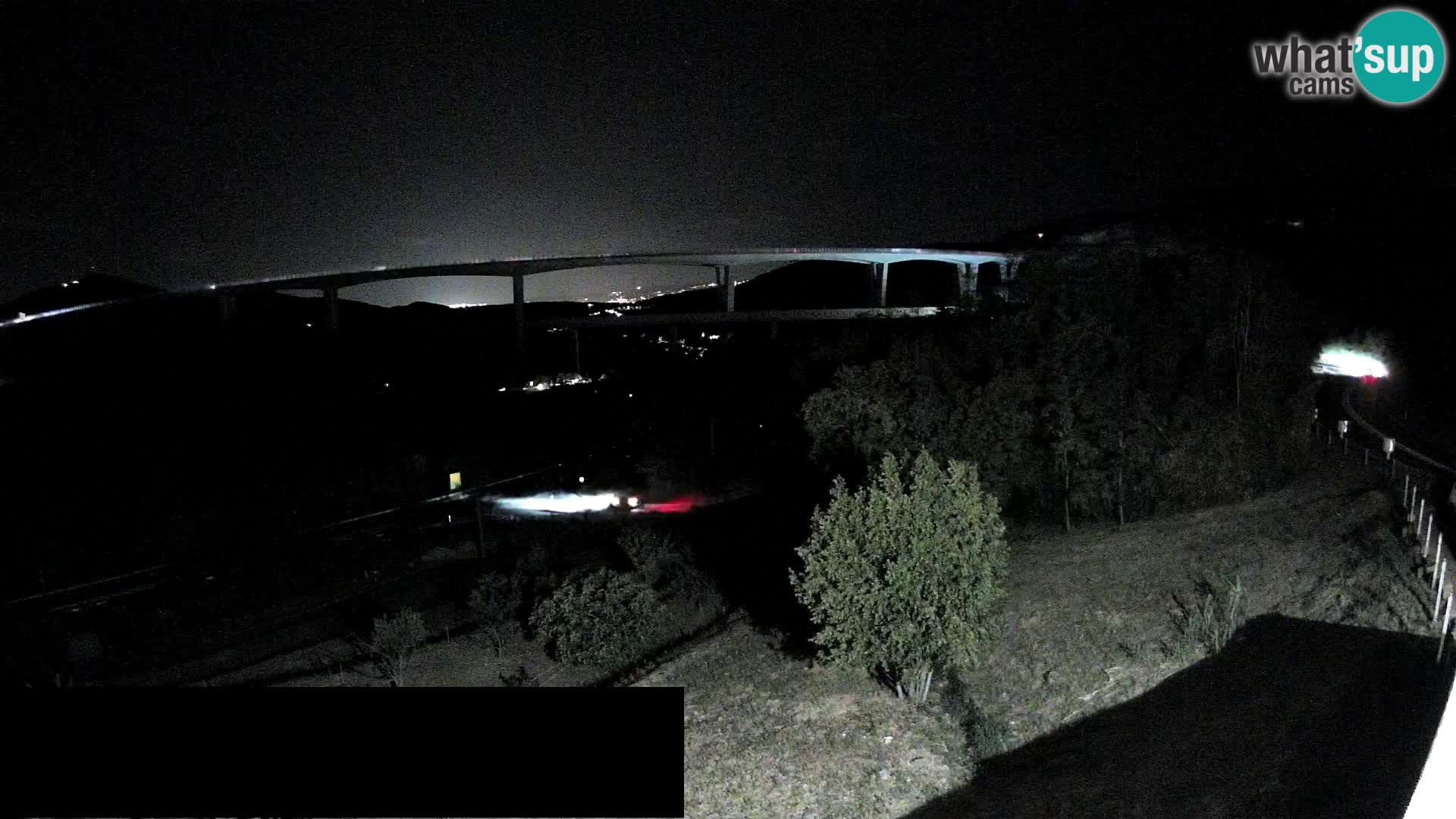 Webcam Črni Kal Viaduct – view from Viki Burger