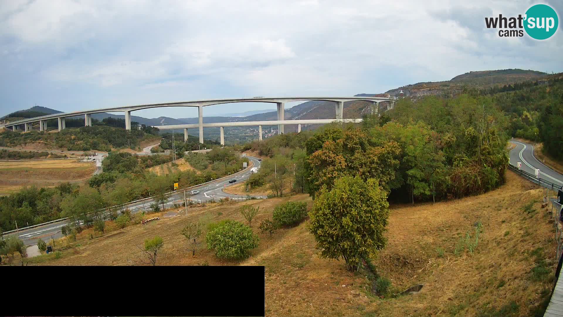 Live cam Črni Kal Viaduc – Viki Burger