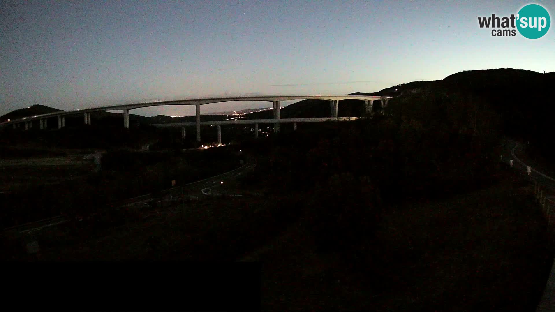 Camera en vivo Črni Kal Viaducto – Viki Burger