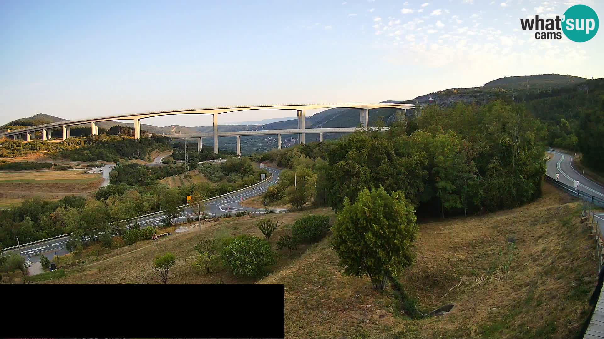 Webcam Črni Kal Viaduct – view from Viki Burger