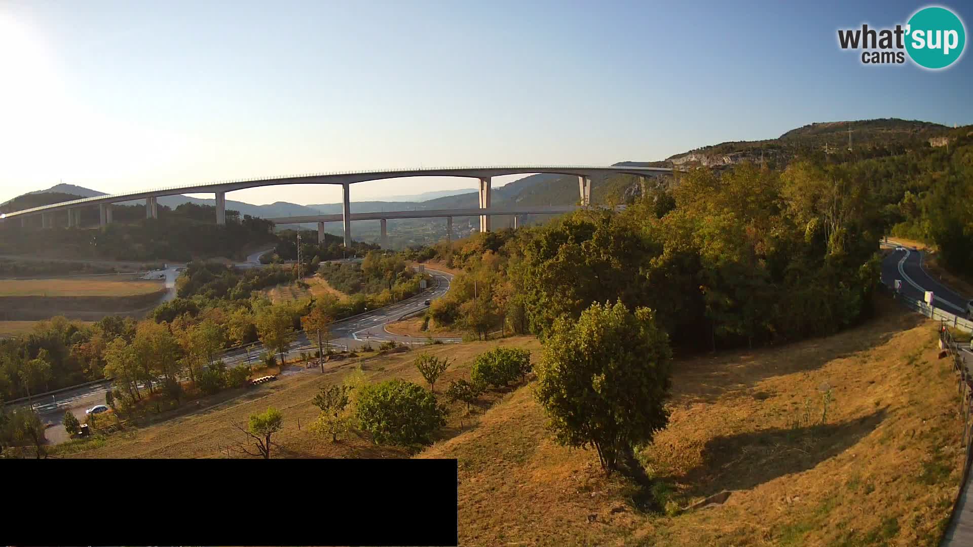 Camera en vivo Črni Kal Viaducto – Viki Burger