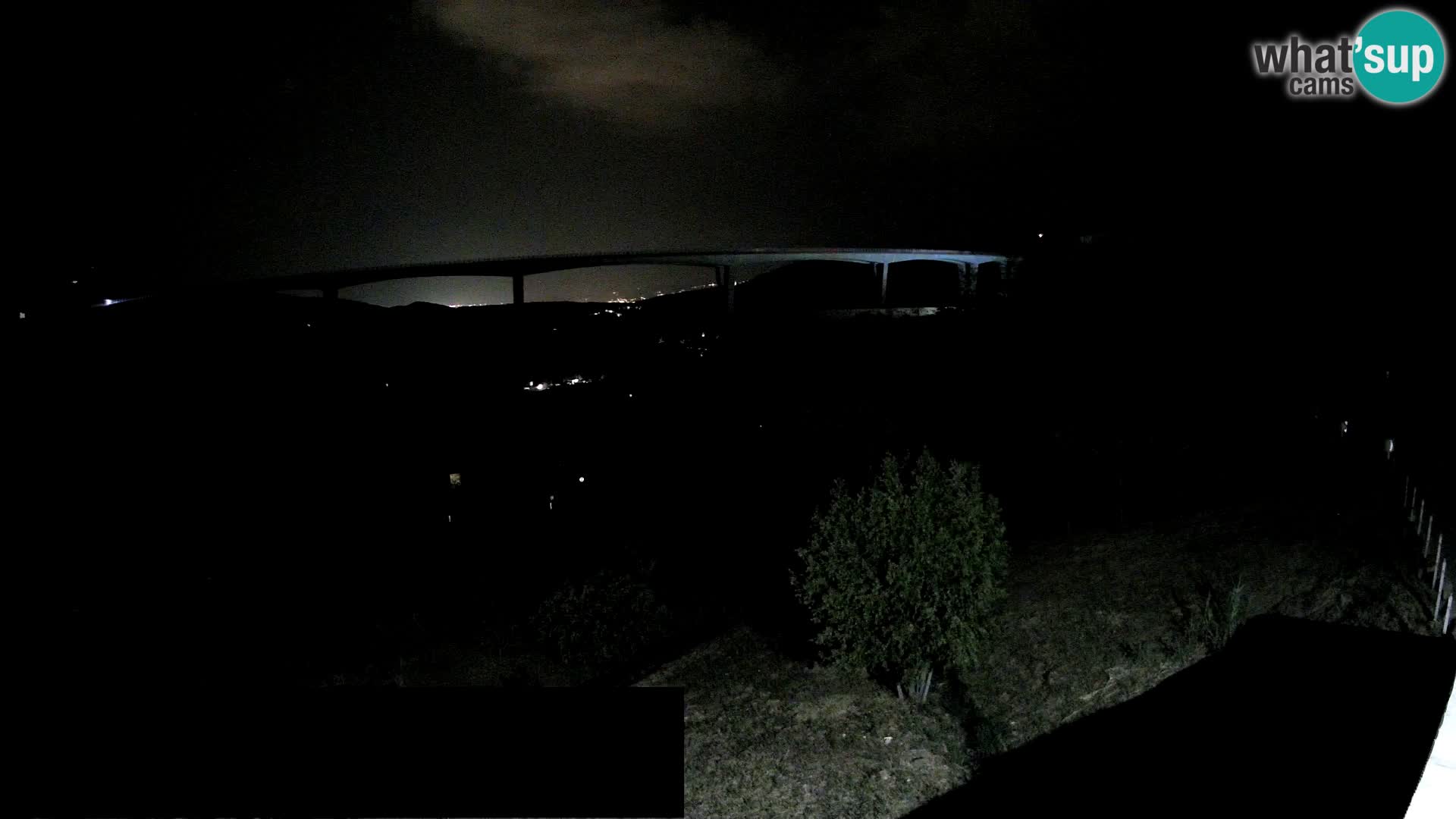 Live cam Črni Kal Viaduc – Viki Burger