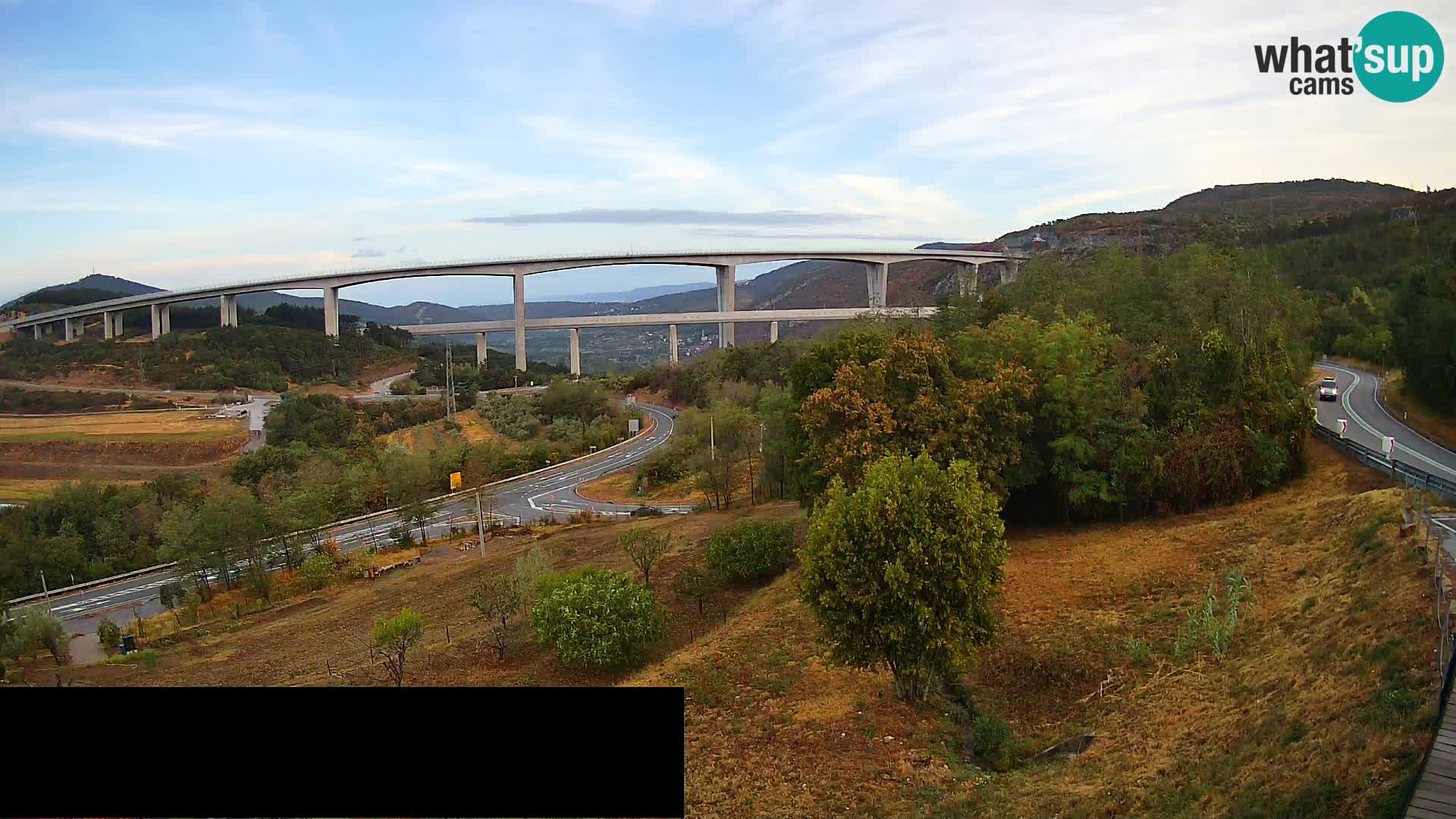 Live cam Črni Kal Viaduc – Viki Burger