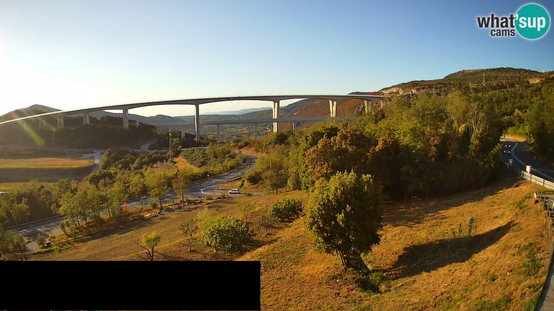 Camera en vivo Črni Kal Viaducto – Viki Burger