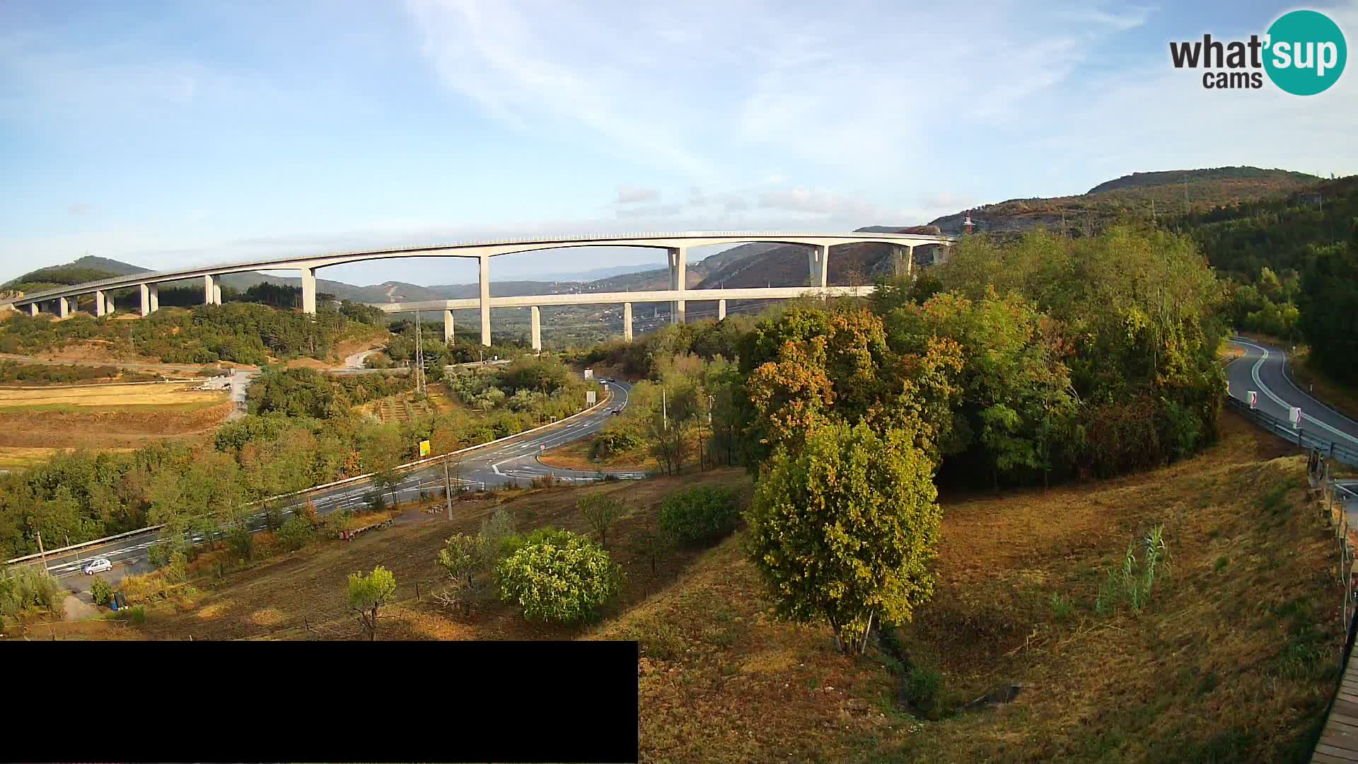 Webcam Črni Kal Viaduct – view from Viki Burger