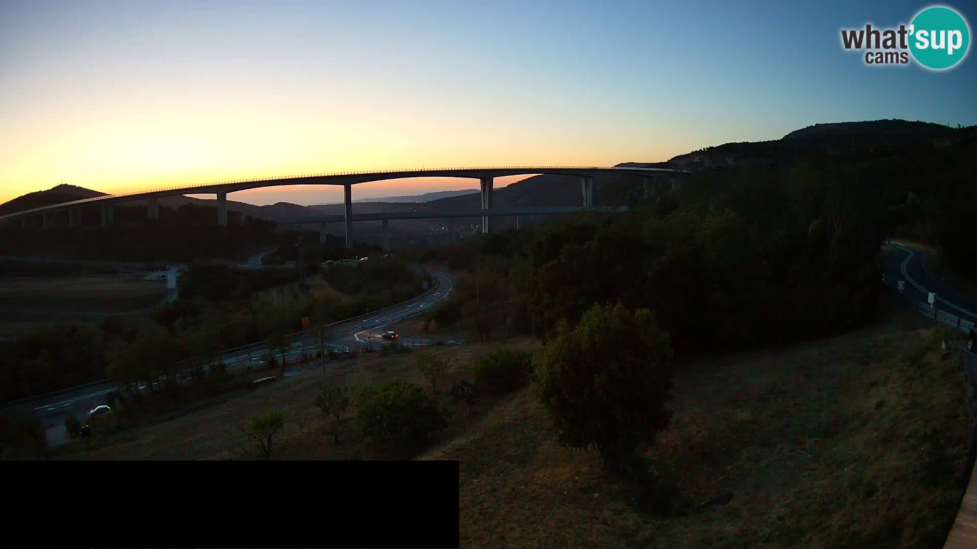 Webcam Črni Kal Viadukt – Viki Burger