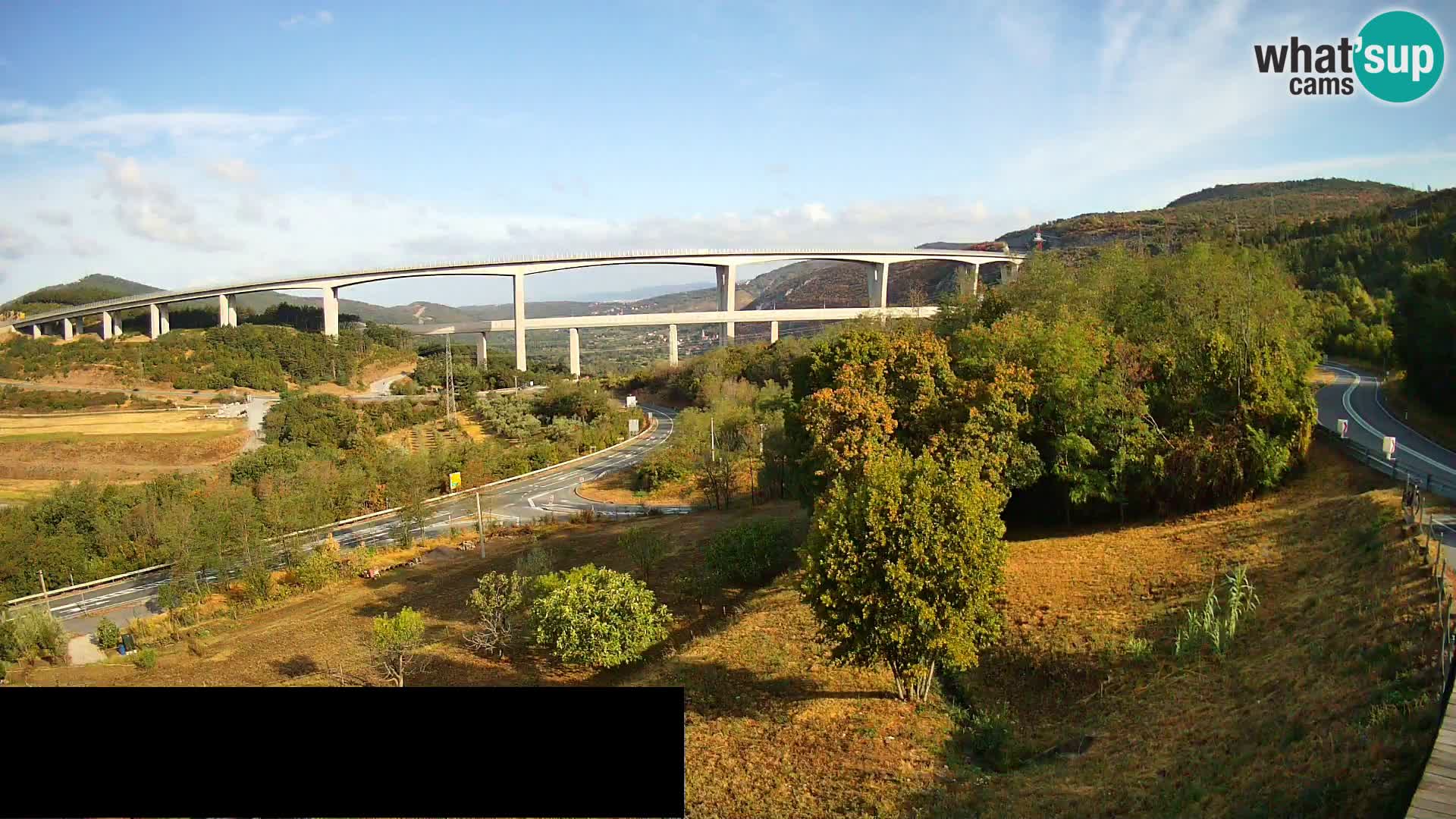 Webcam Črni Kal Viaduct – view from Viki Burger