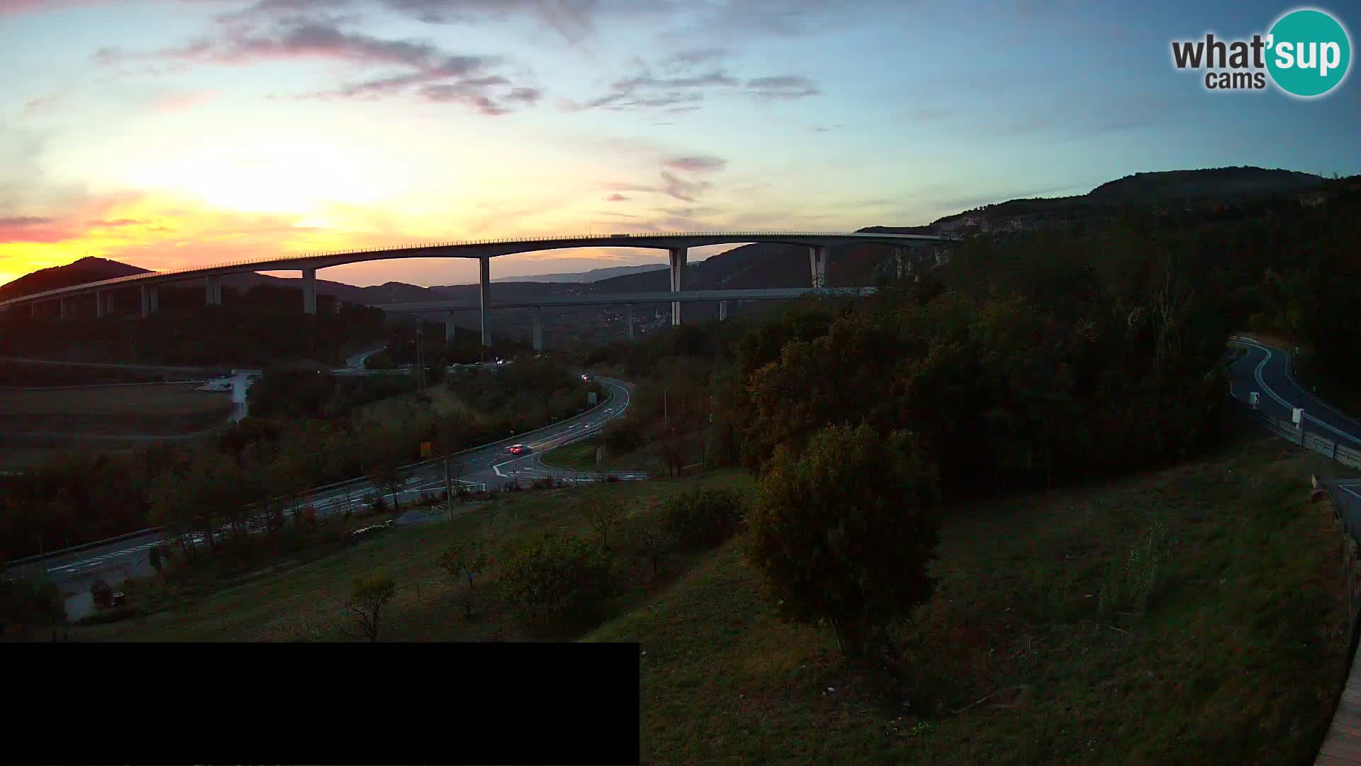 Camera en vivo Črni Kal Viaducto – Viki Burger