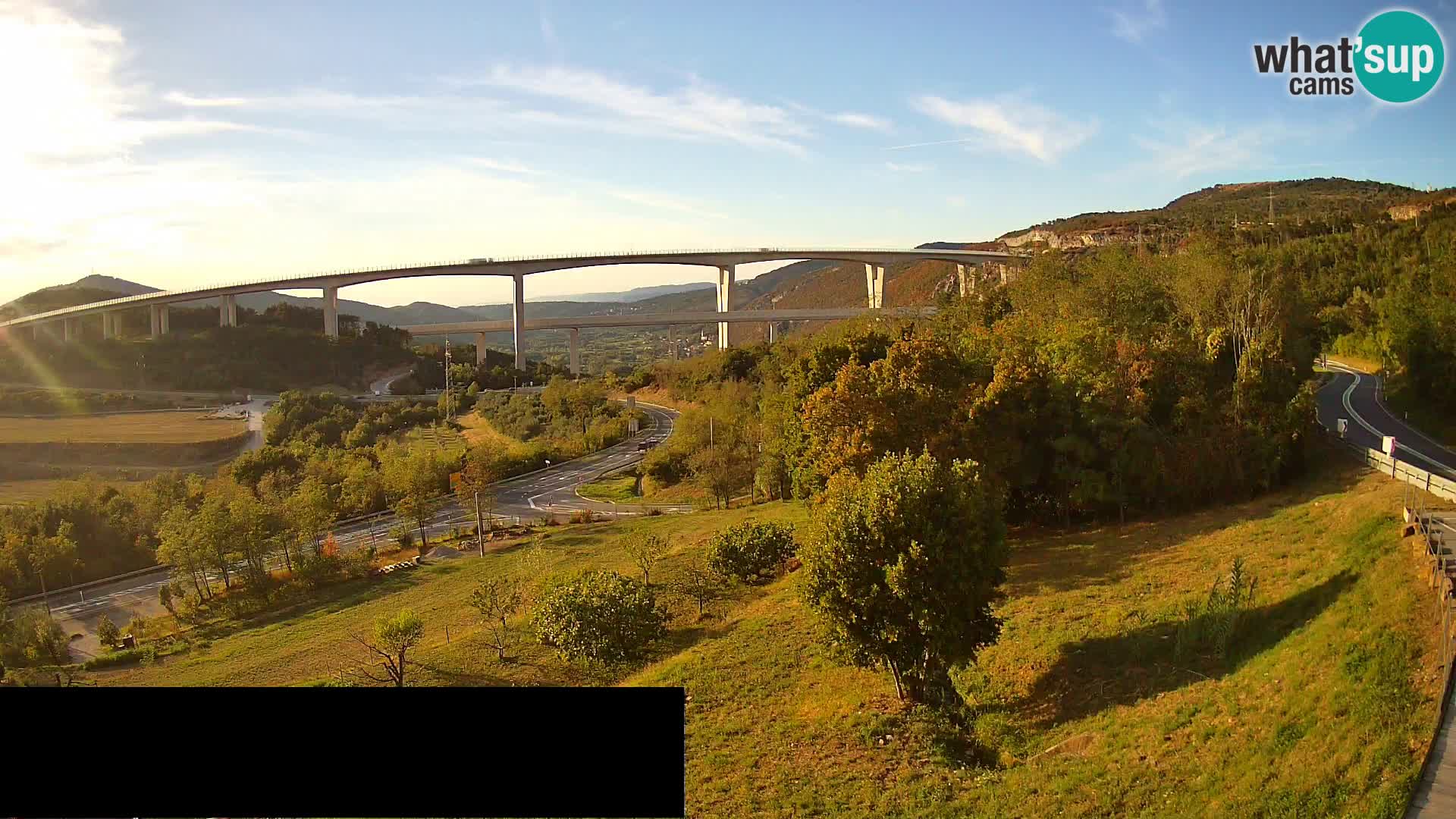 Live cam Črni Kal Viaduc – Viki Burger