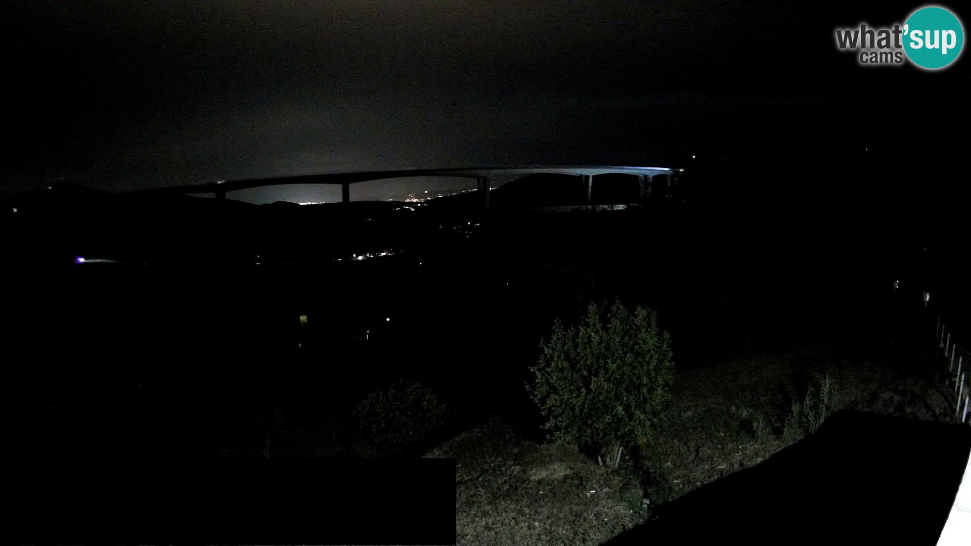 Live cam Črni Kal Viaduc – Viki Burger