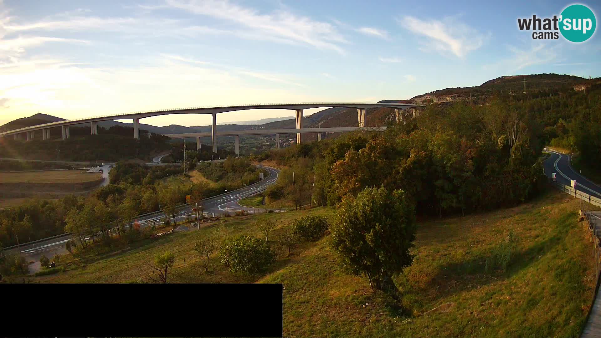 Camera en vivo Črni Kal Viaducto – Viki Burger