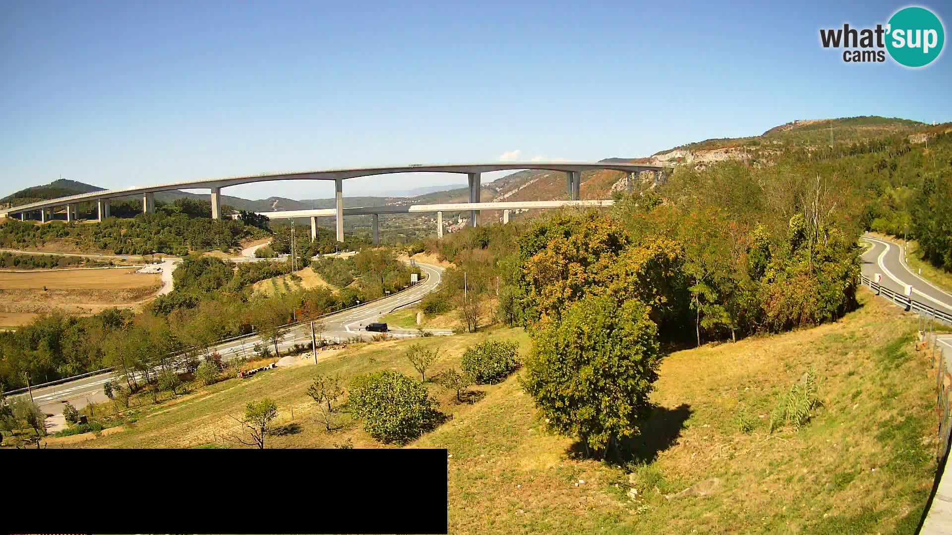 Webcam Črni Kal Viaduct – view from Viki Burger