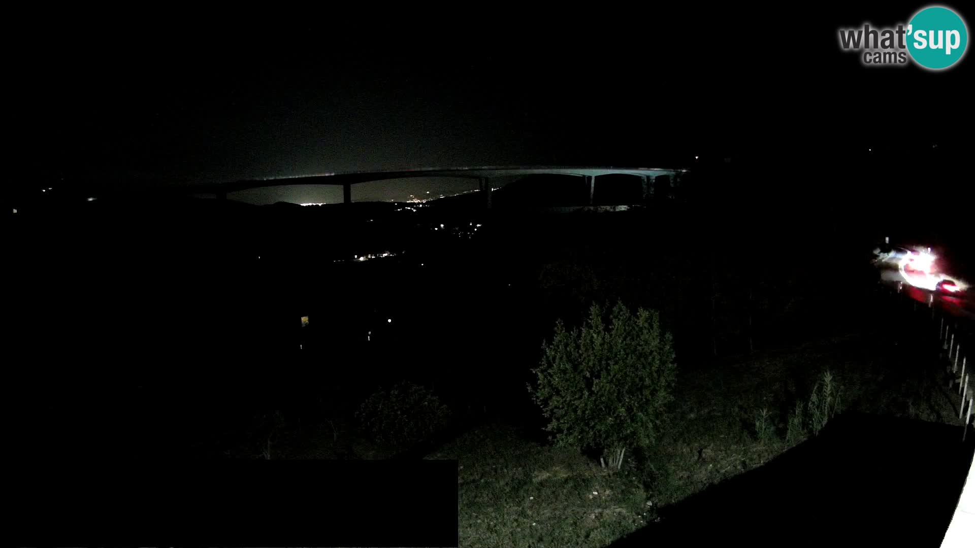 Live cam Črni Kal Viaduc – Viki Burger