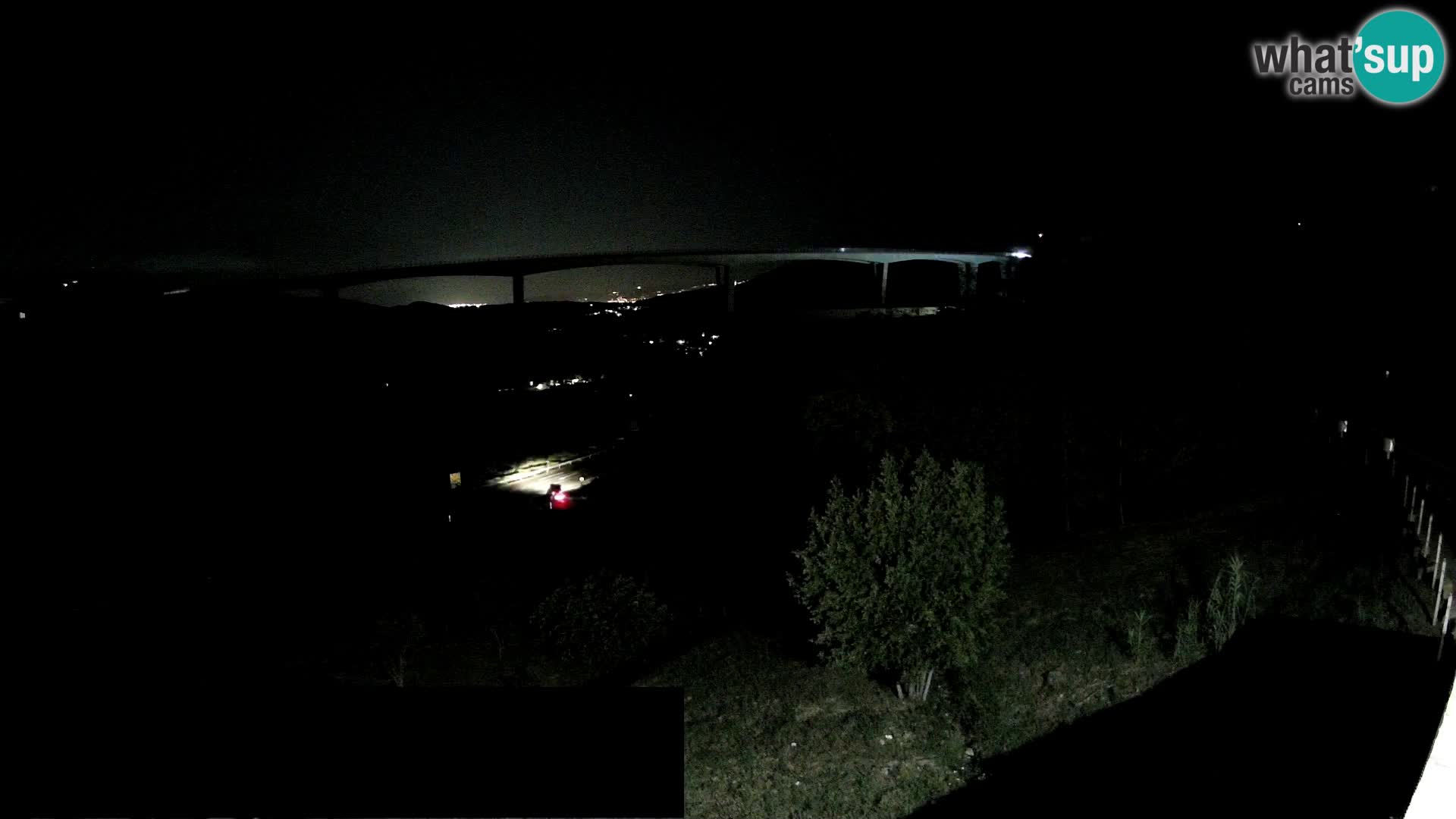 Live cam Črni Kal Viaduc – Viki Burger