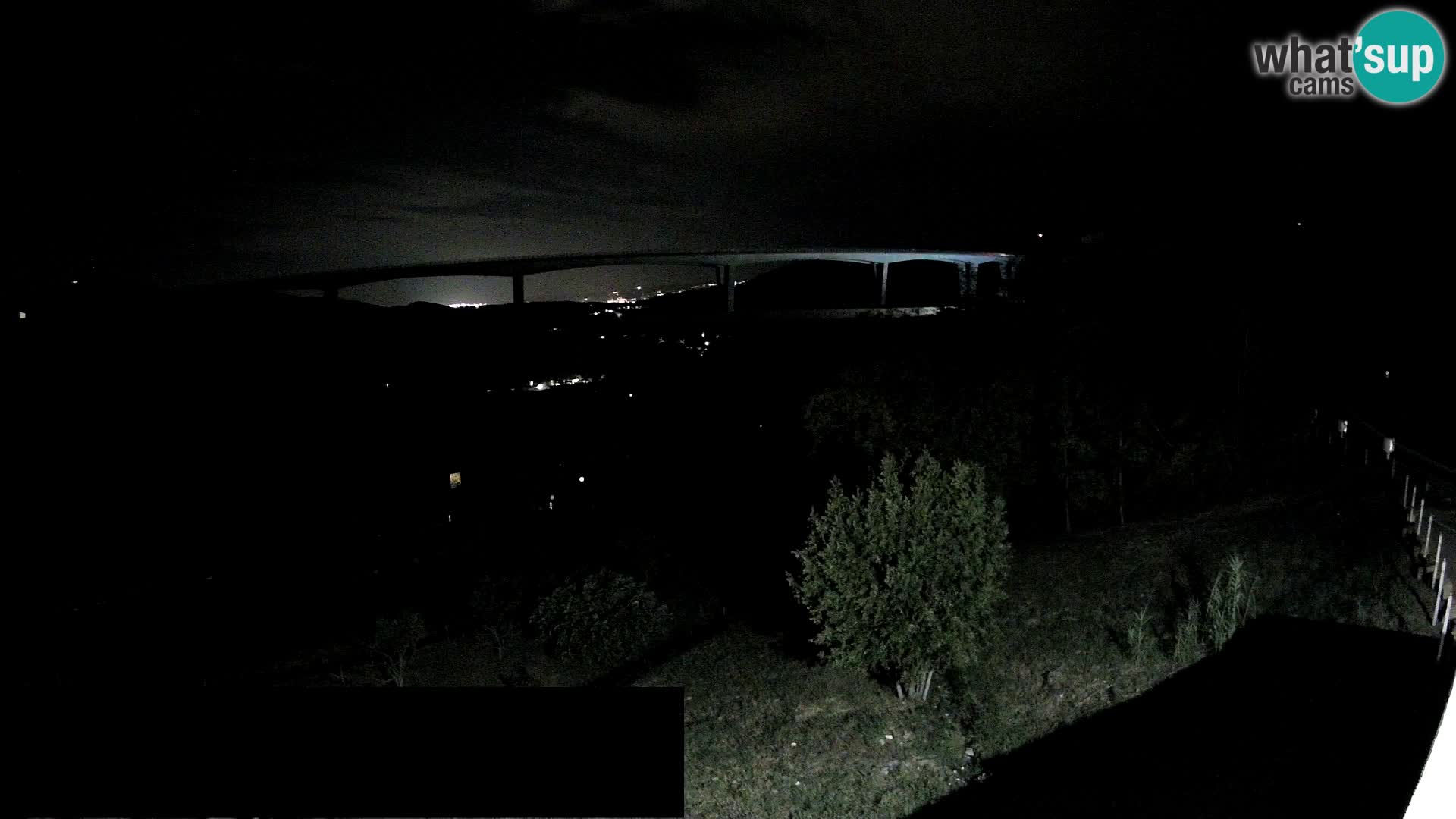 Live cam Črni Kal Viaduc – Viki Burger