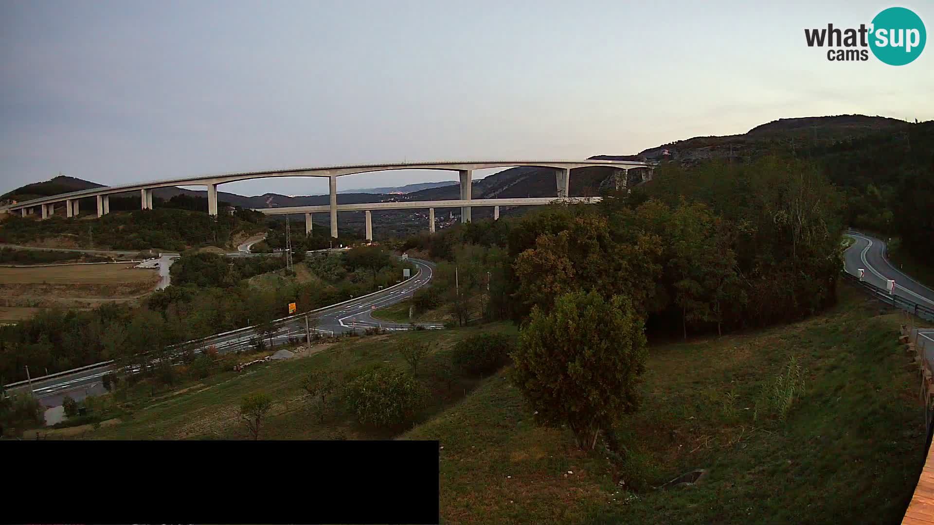 Livecam  Črni Kal Viadotto – panorama dal Viki Burger
