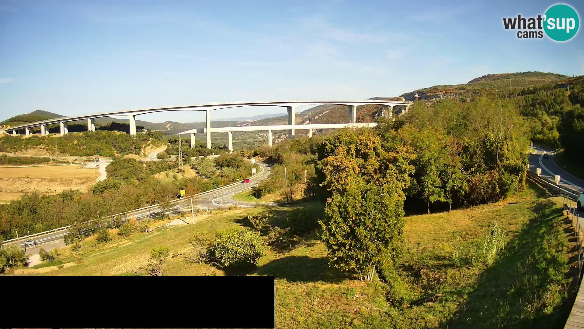 Live cam Črni Kal Viaduc – Viki Burger
