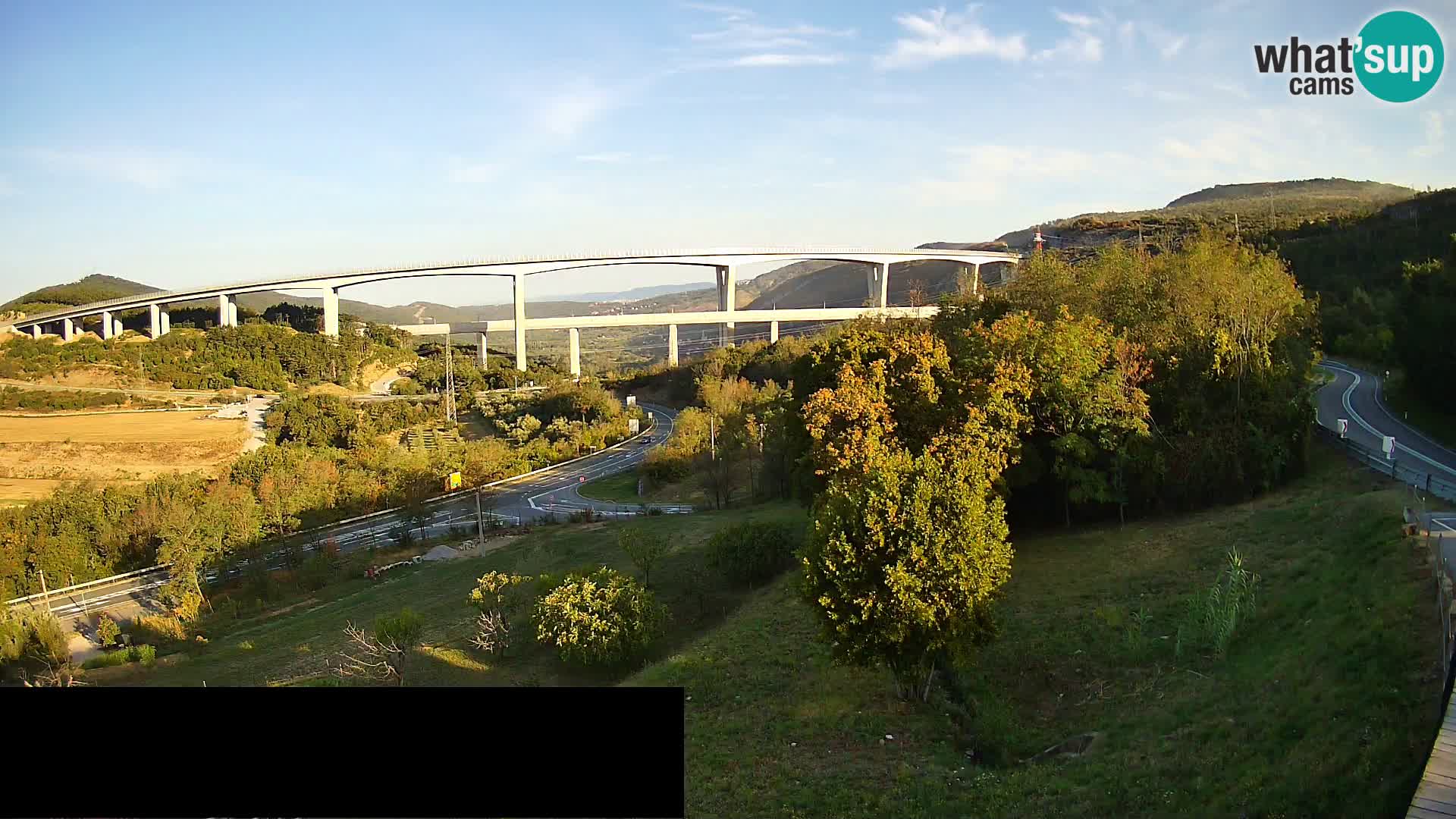 Webcam Črni Kal Viadukt – Viki Burger