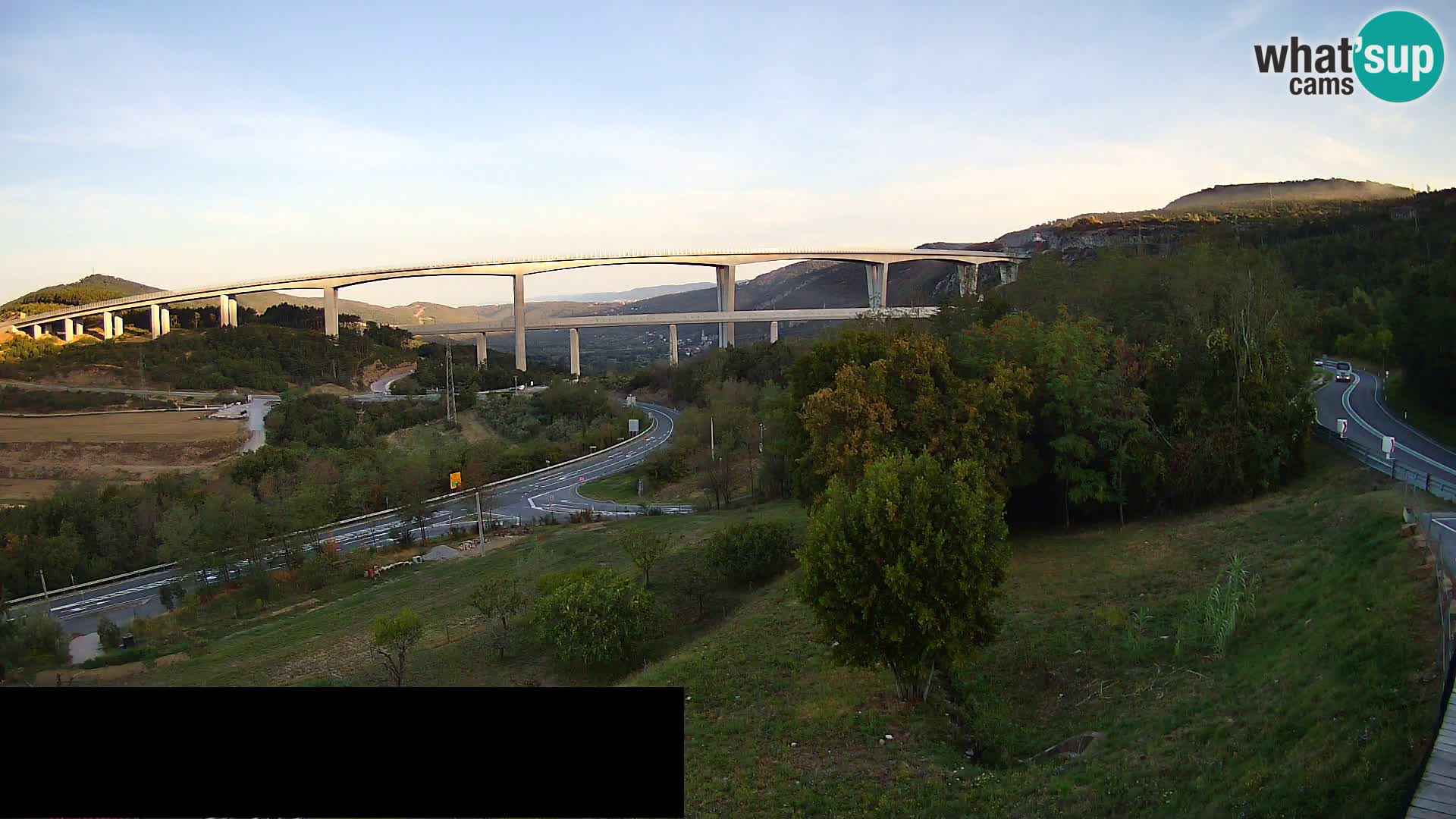 Livecam  Črni Kal Viadotto – panorama dal Viki Burger