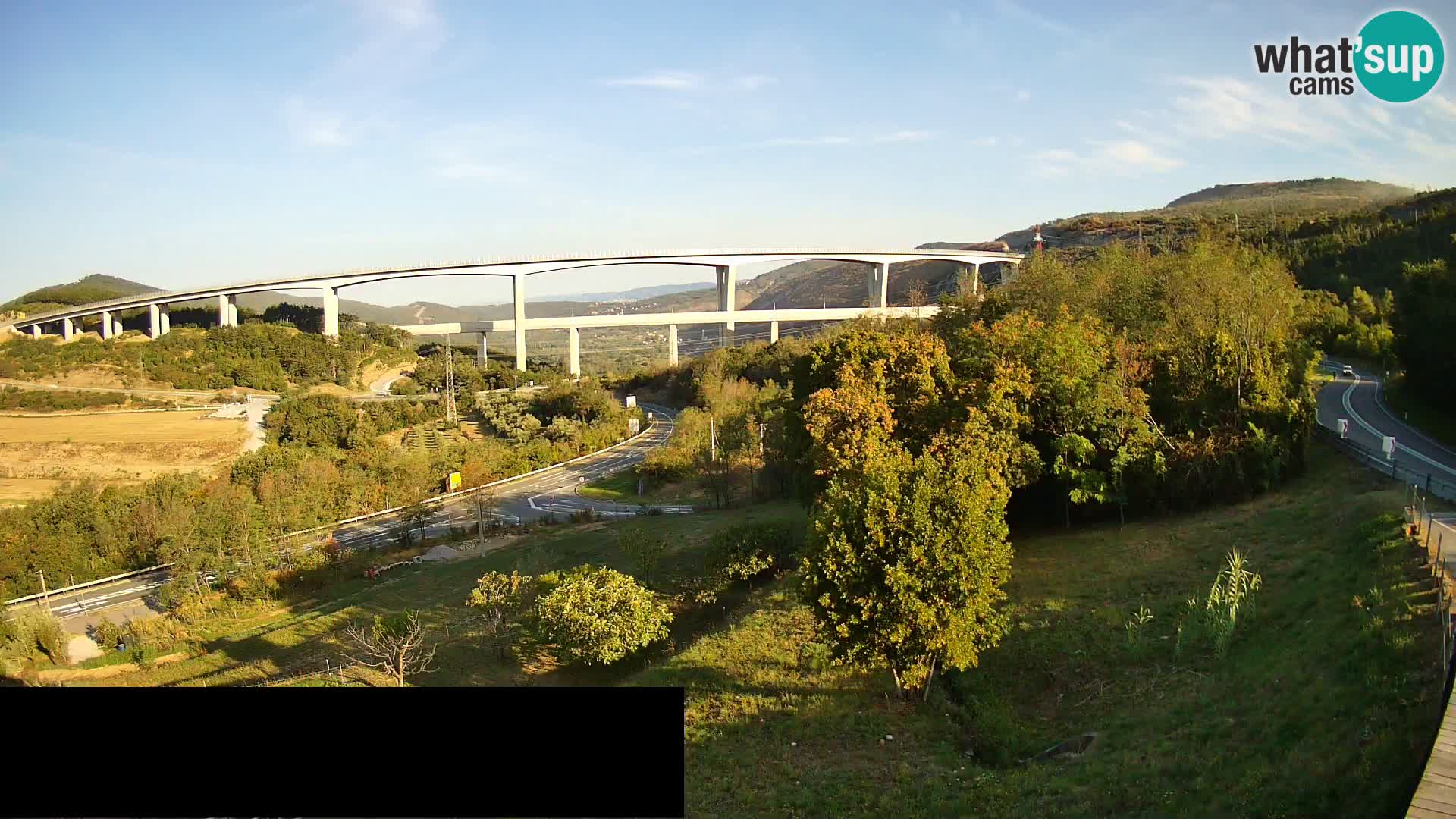 Camera en vivo Črni Kal Viaducto – Viki Burger