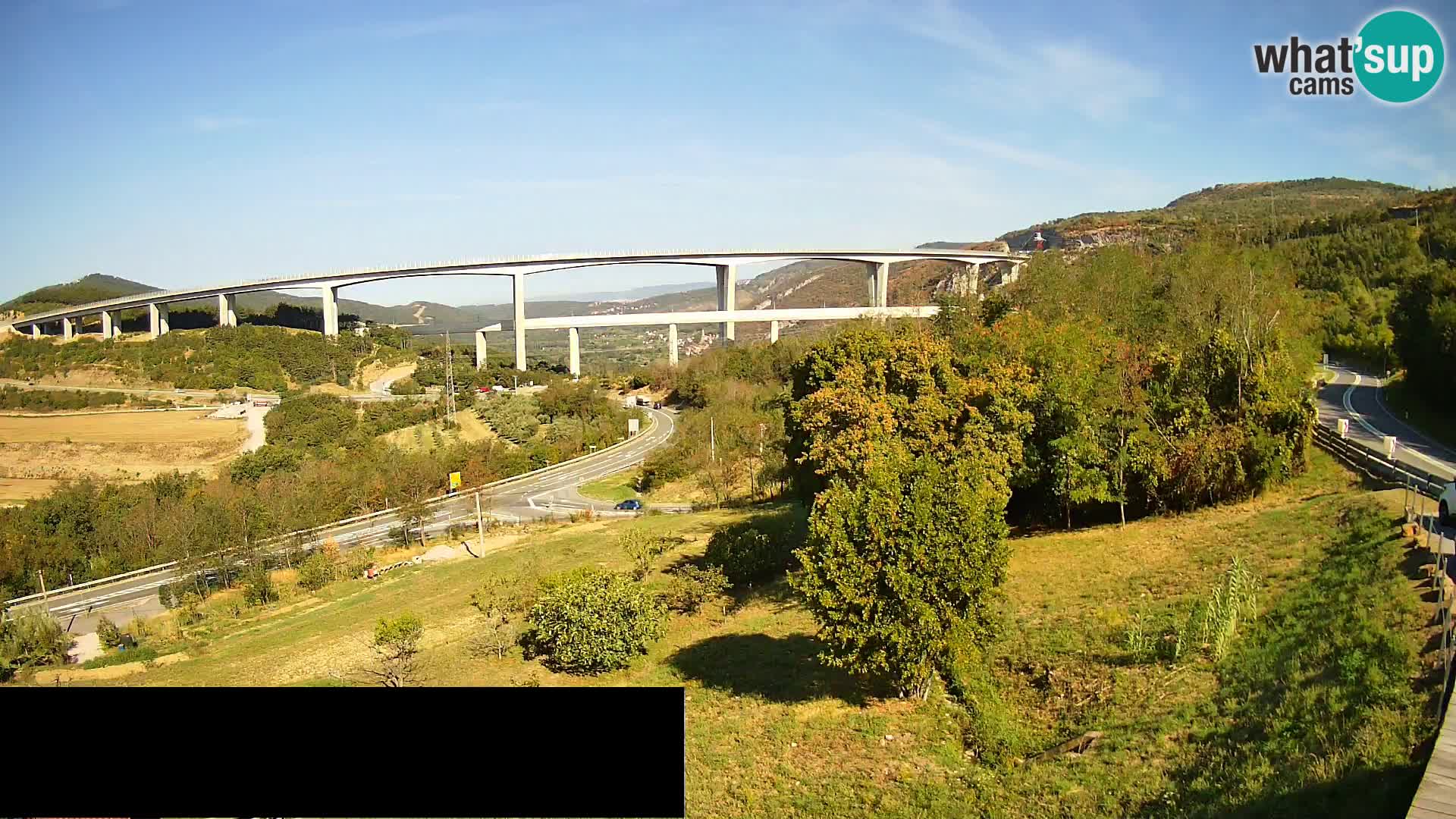 Kamera v živo Črni Kal Viadukt – pogled z Viki Burgerja
